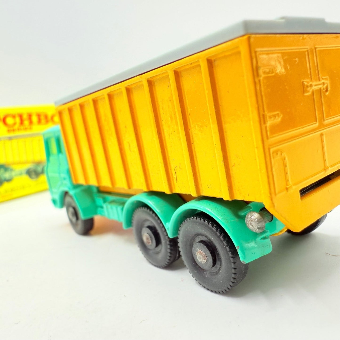 Matchbox Lesney 47c DAF Tipper Container Truck Turquoise - Magic Matchbox