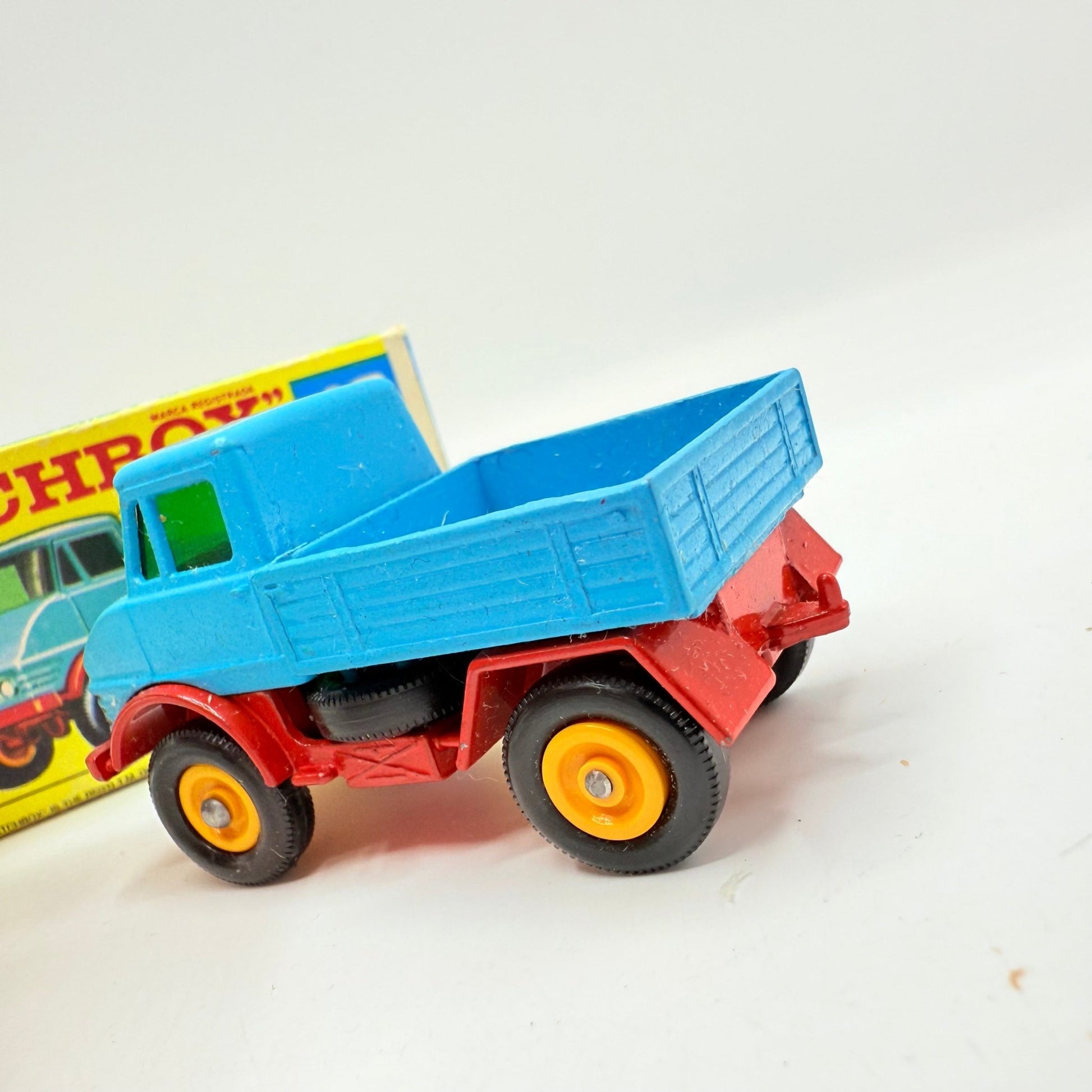 Matchbox Lesney 49b Mercedes Unimog - Magic Matchbox