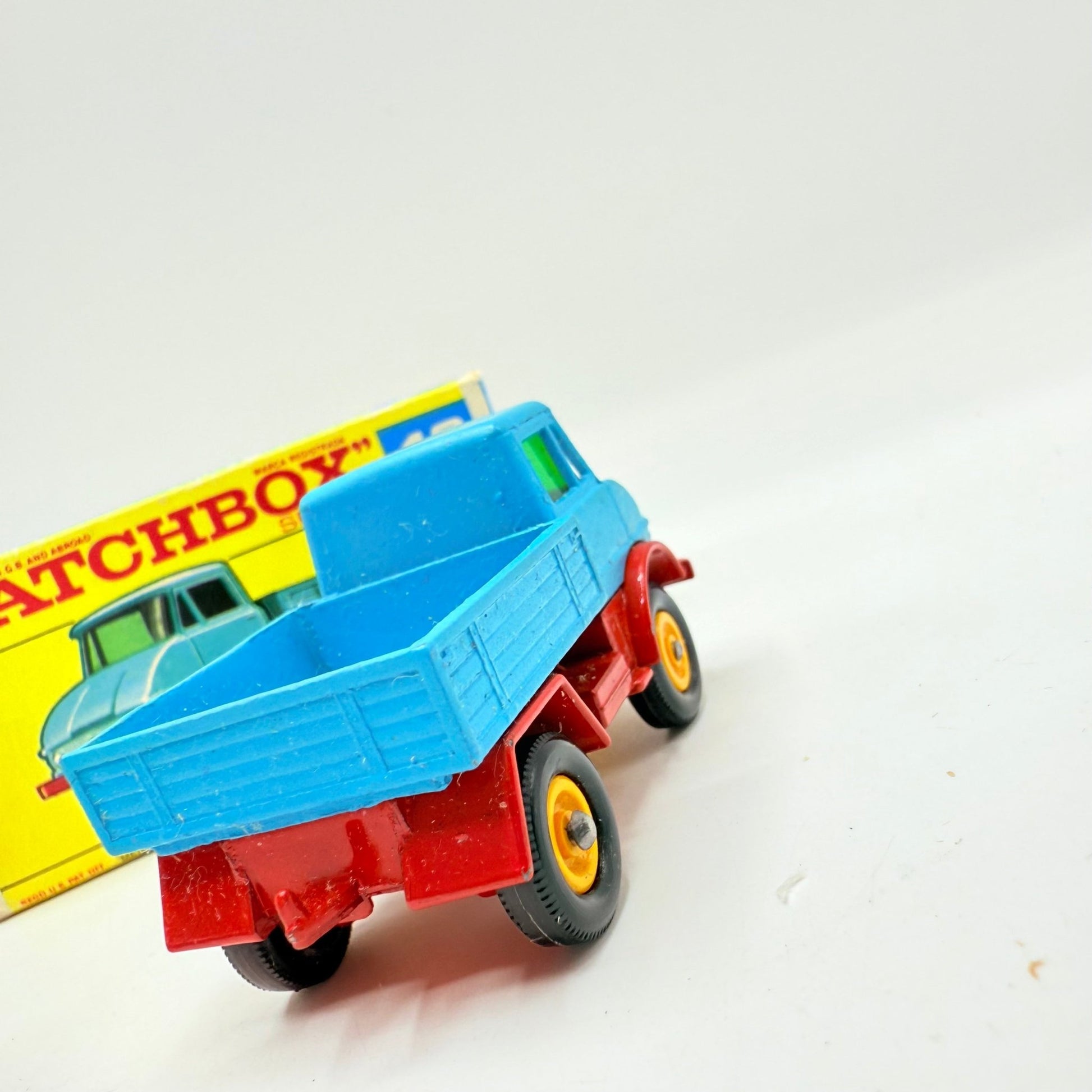 Matchbox Lesney 49b Mercedes Unimog - Magic Matchbox
