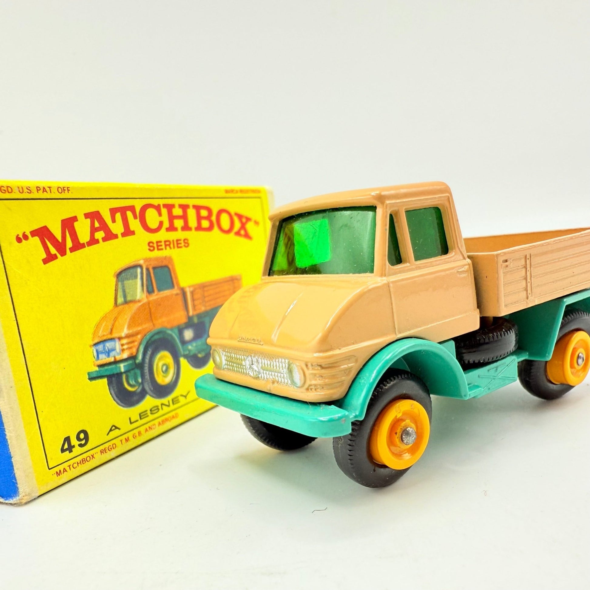 Matchbox Lesney 49b Mercedes Unimog Tan - Magic Matchbox
