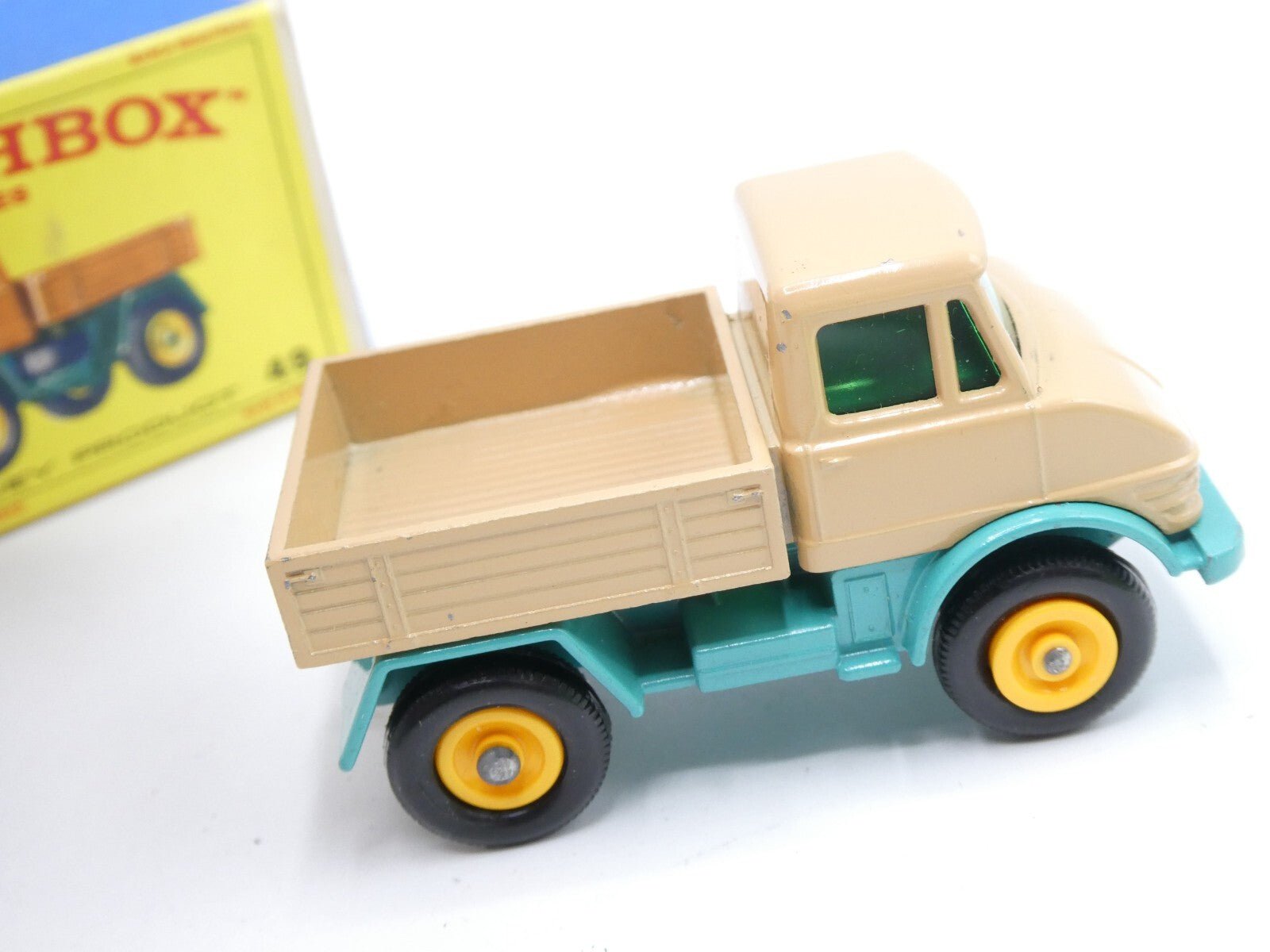 Matchbox Lesney 49b Mercedes Unimog Tan - Magic Matchbox