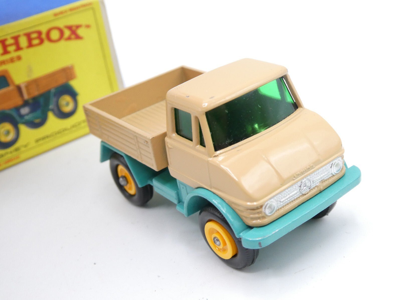 Matchbox Lesney 49b Mercedes Unimog Tan - Magic Matchbox