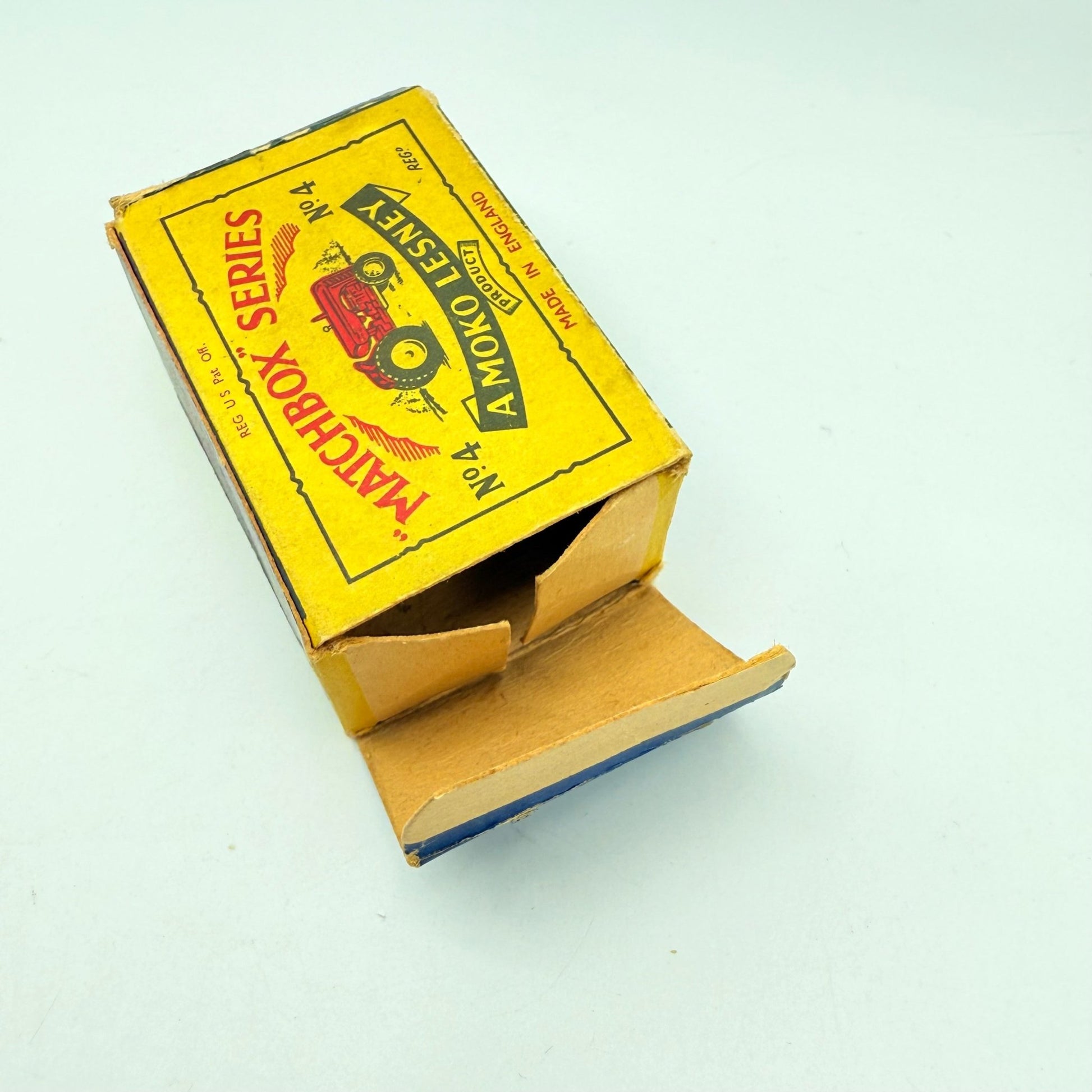Matchbox Lesney 4b Massey Harris Tractor GPW - Magic Matchbox