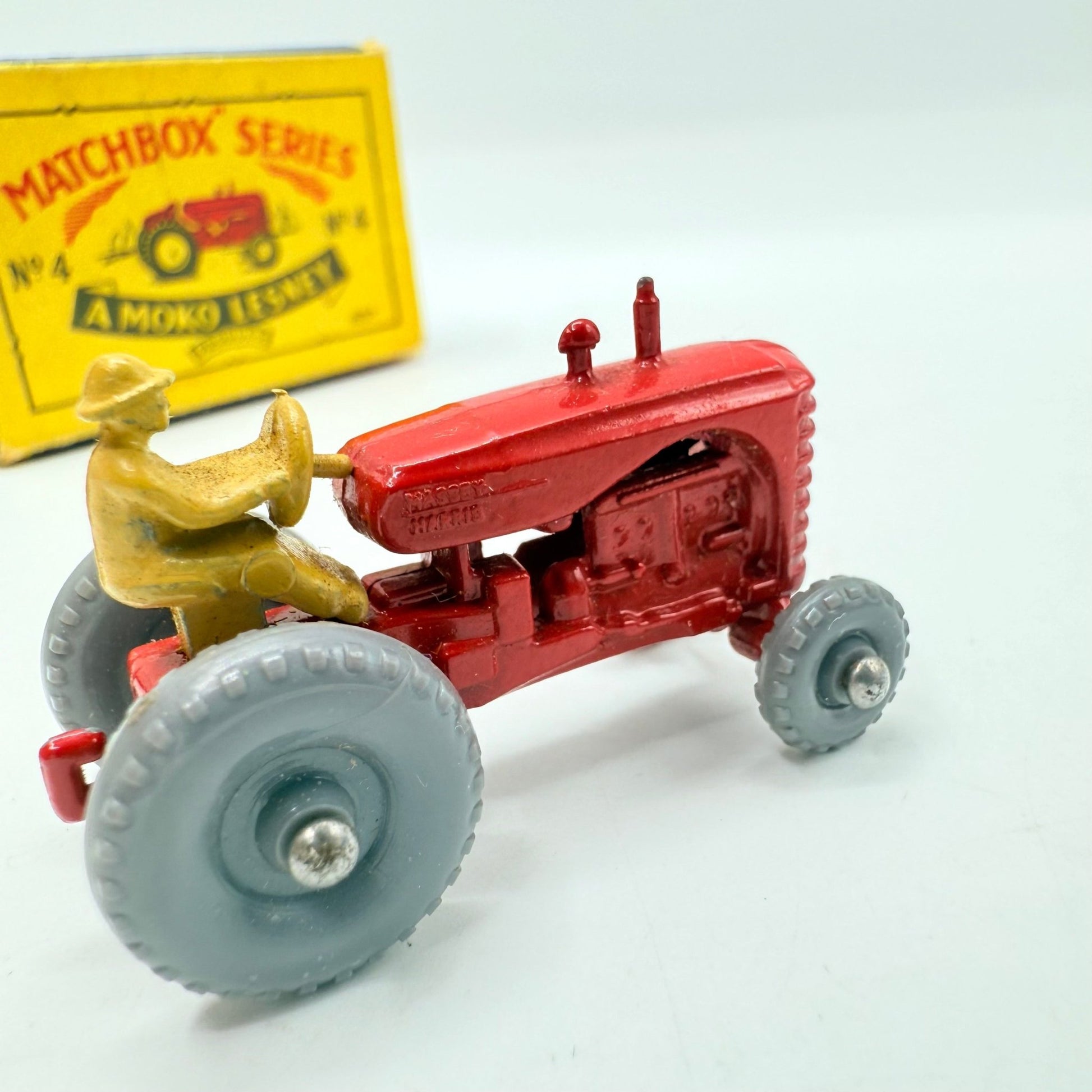 Matchbox Lesney 4b Massey Harris Tractor GPW - Magic Matchbox