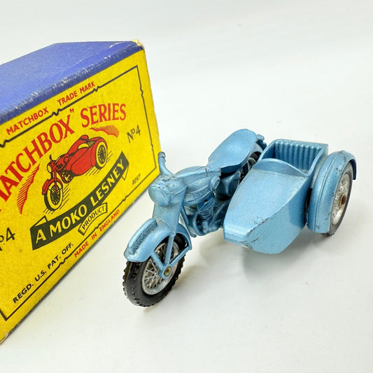 Matchbox Lesney 4c Triumph T110 Motorcycle & Sidecar - Magic Matchbox