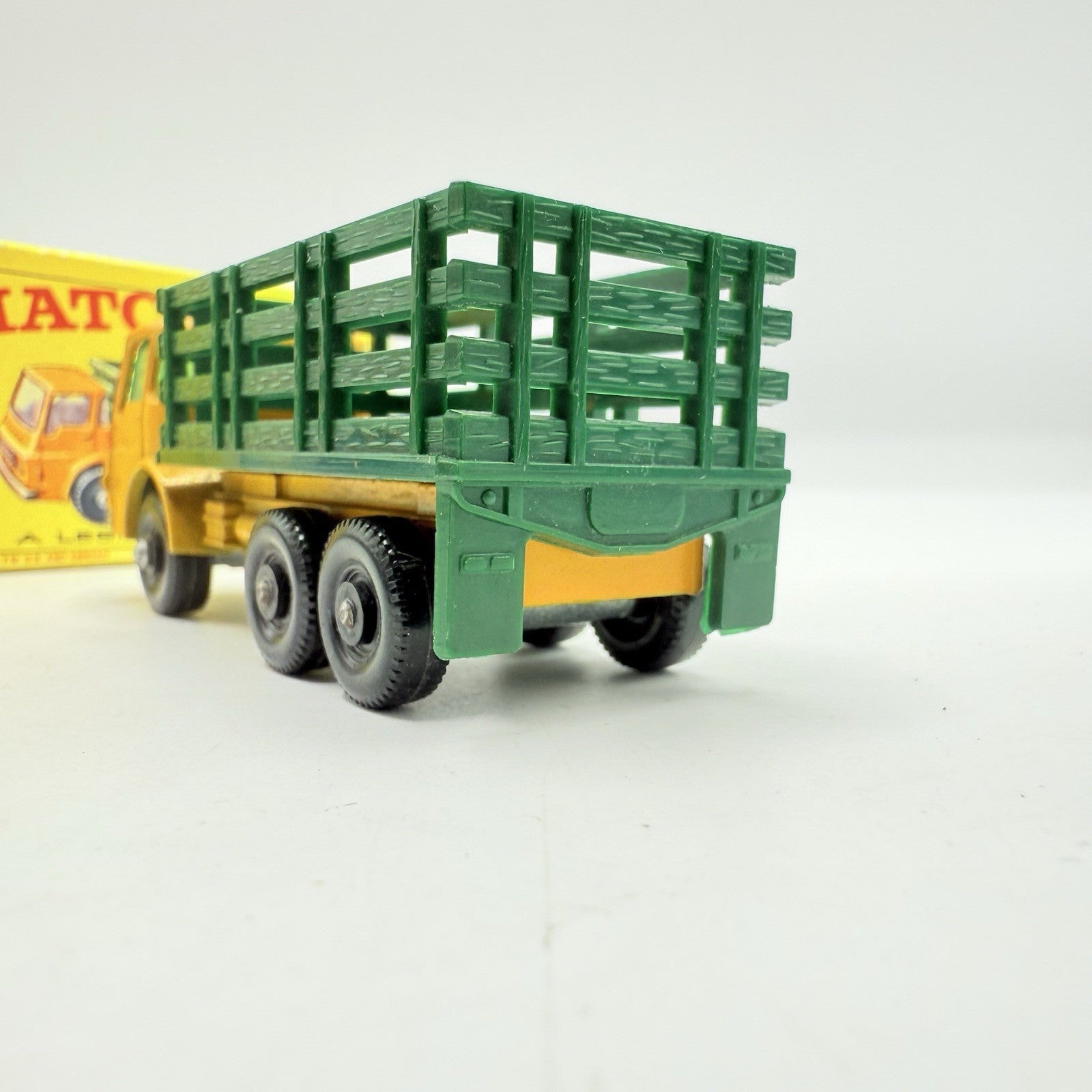 Matchbox Lesney 4d Dodge Stake Truck - Magic Matchbox
