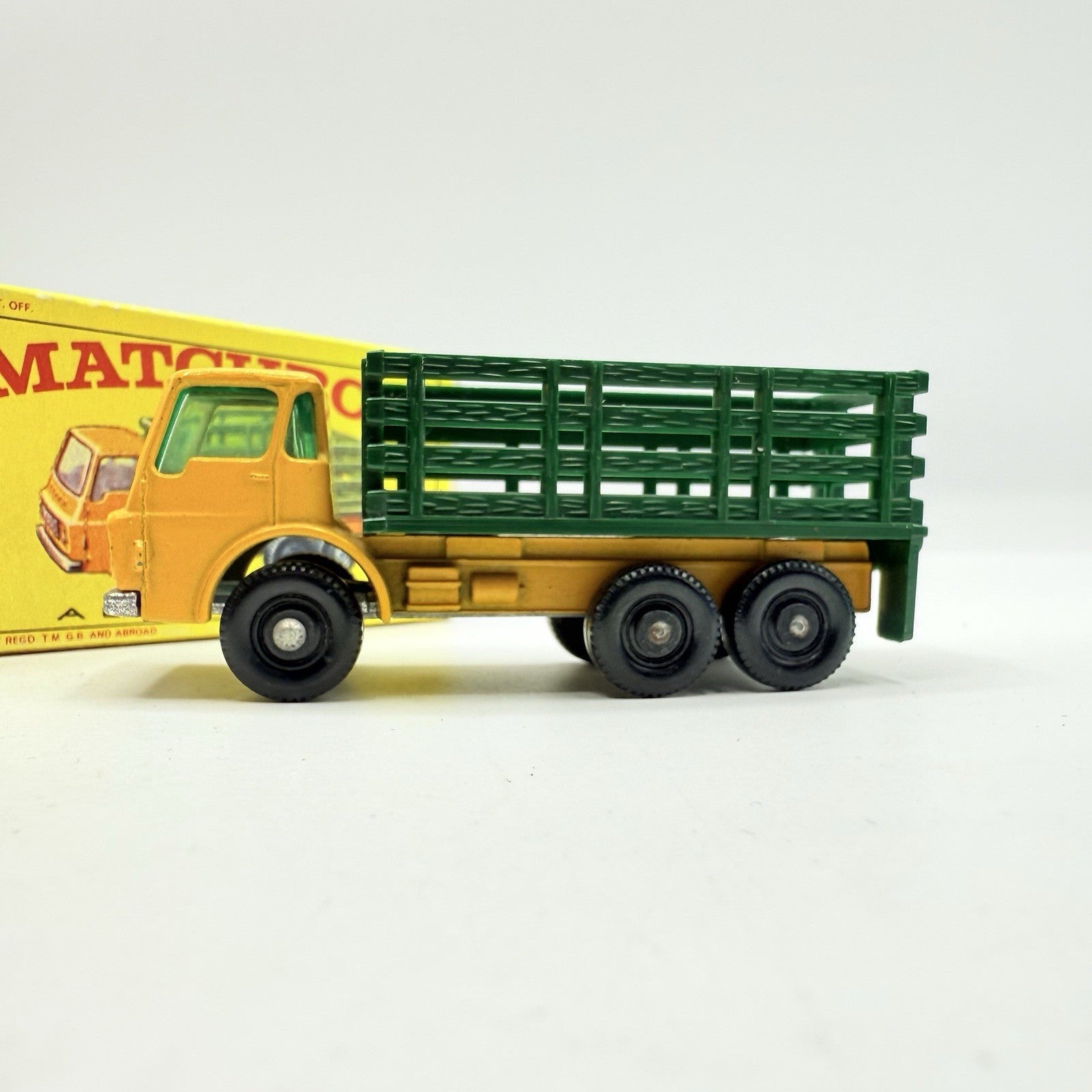 Matchbox Lesney 4d Dodge Stake Truck - Magic Matchbox