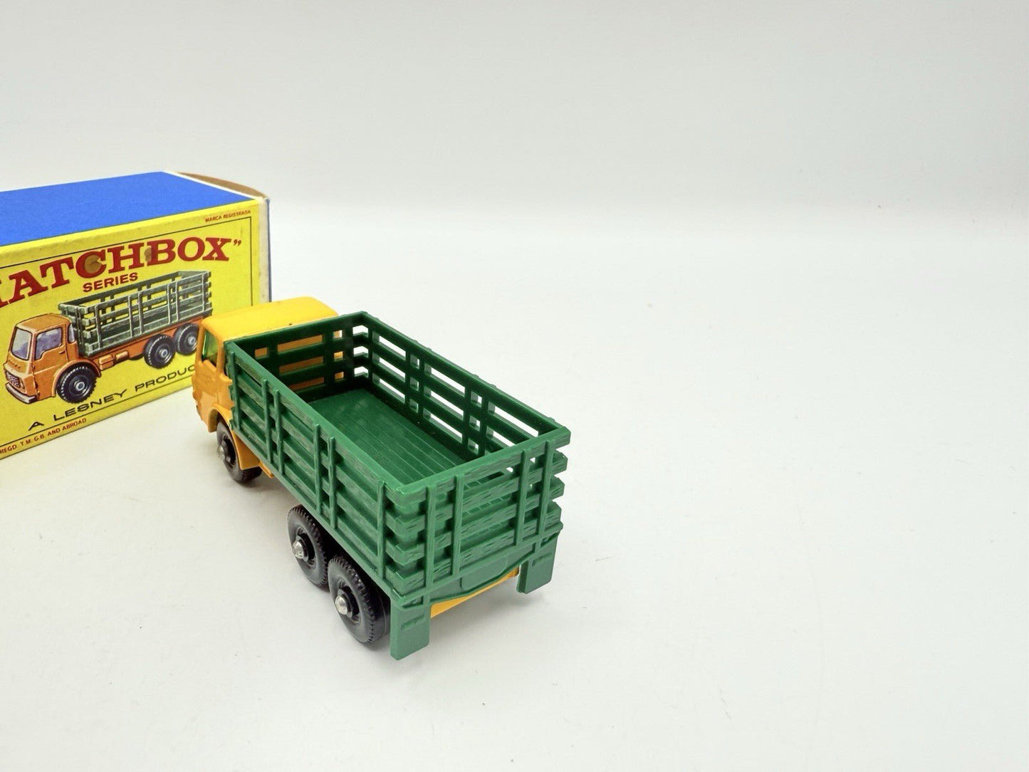 Matchbox Lesney 4d Dodge Stake Truck - Magic Matchbox