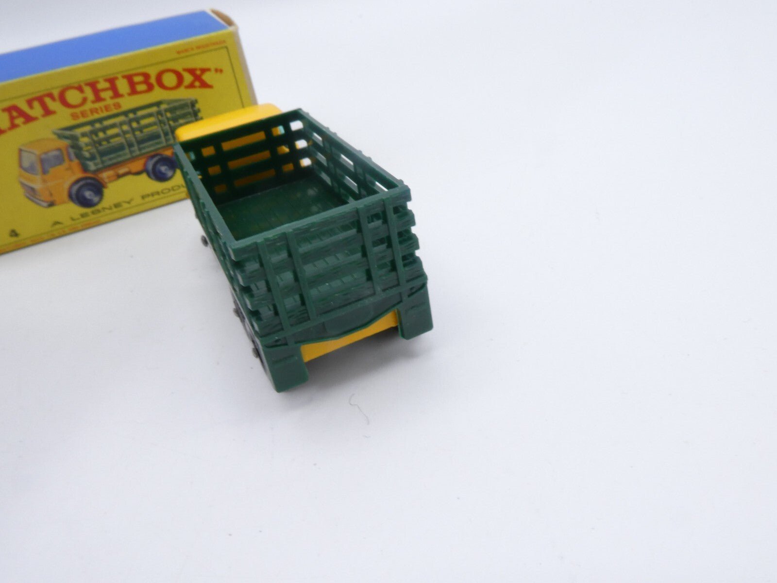 Matchbox Lesney 4d Dodge Stake Truck - Magic Matchbox