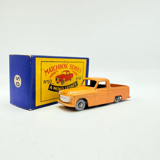 Matchbox Lesney 50a Commer Pick - up Truck GPW Darker Tan - Magic Matchbox