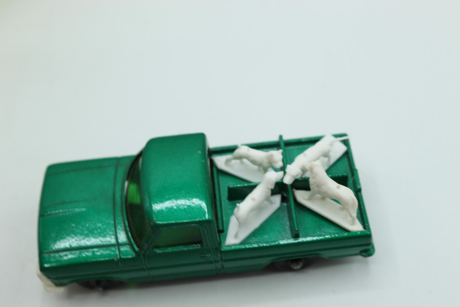 Matchbox Lesney 50c Kennel Truck - White Grill - Magic Matchbox