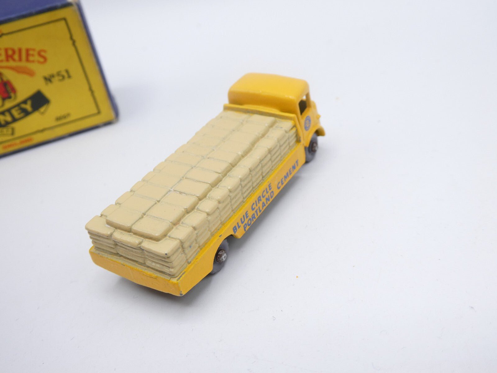 Matchbox Lesney 51a Albion Chieftain Blue Circle Portland Cement - GPW - Magic Matchbox