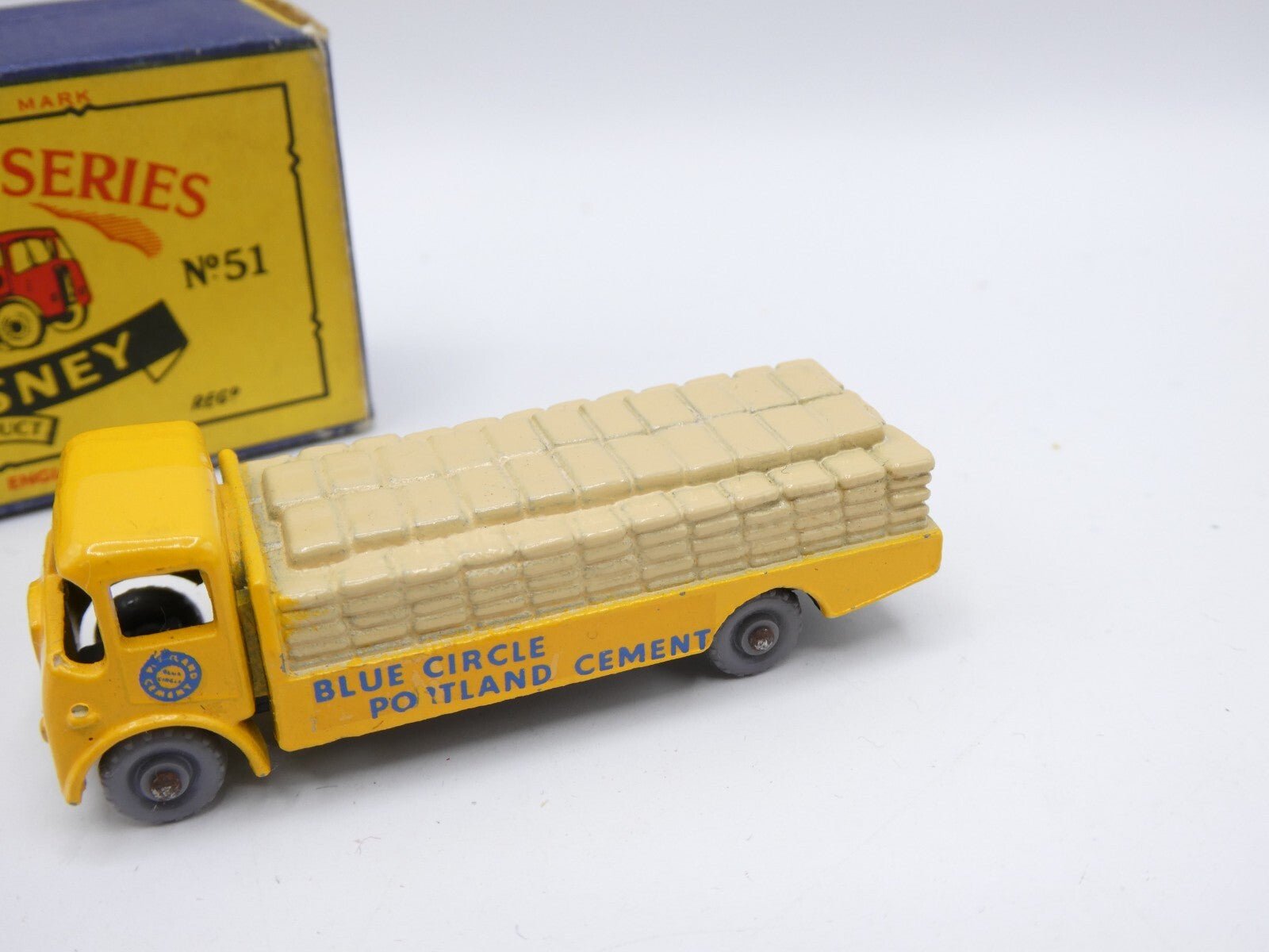 Matchbox Lesney 51a Albion Chieftain Blue Circle Portland Cement - GPW - Magic Matchbox