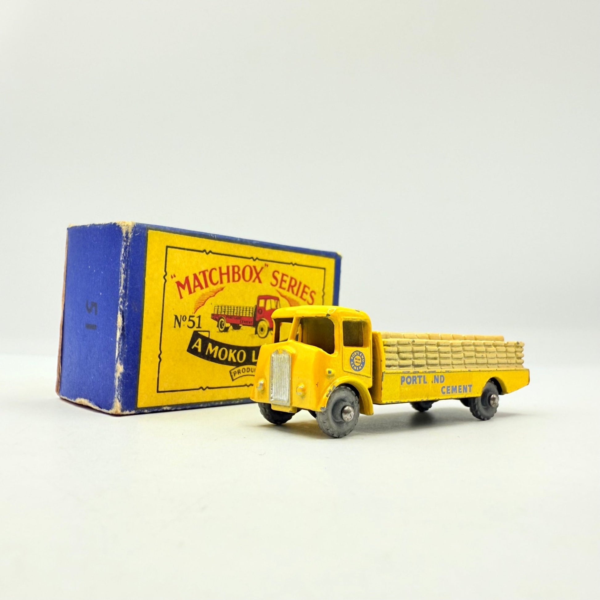 Matchbox Lesney 51a Albion Chieftain Portland Cement MW - Magic Matchbox