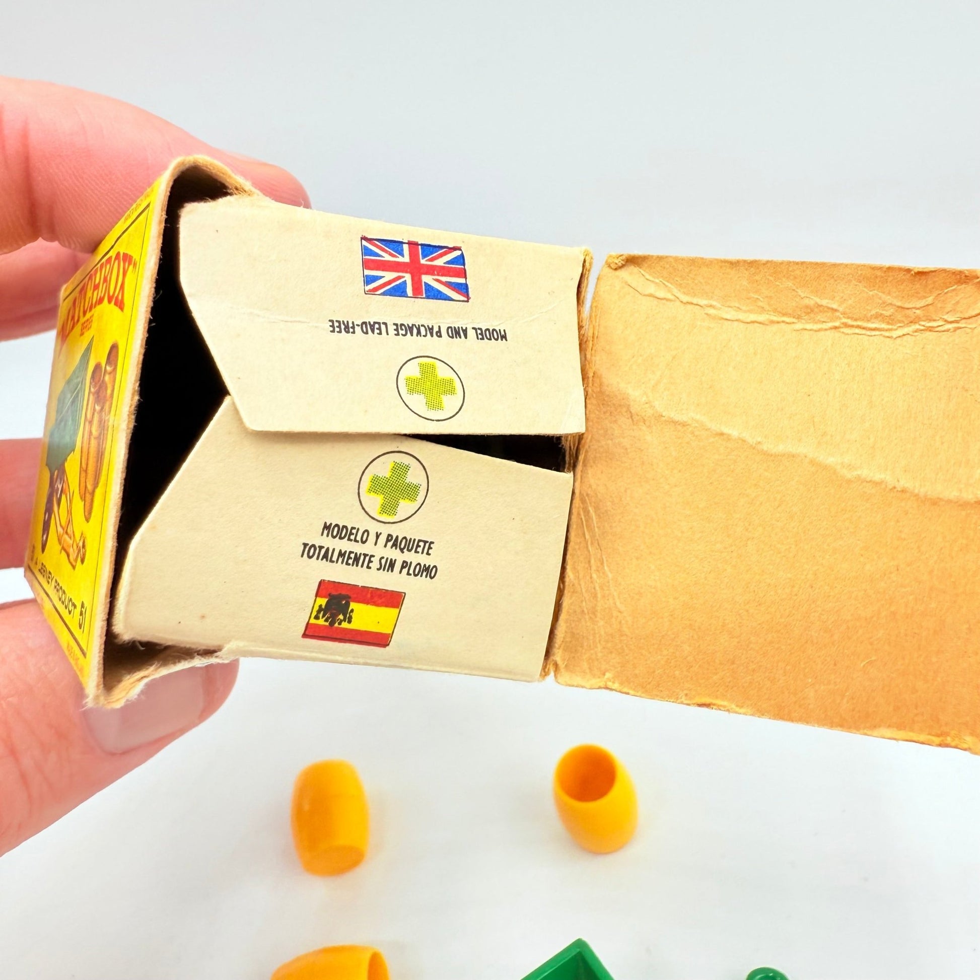 Matchbox Lesney 51b Farm Trailer with Black Tyres - Magic Matchbox