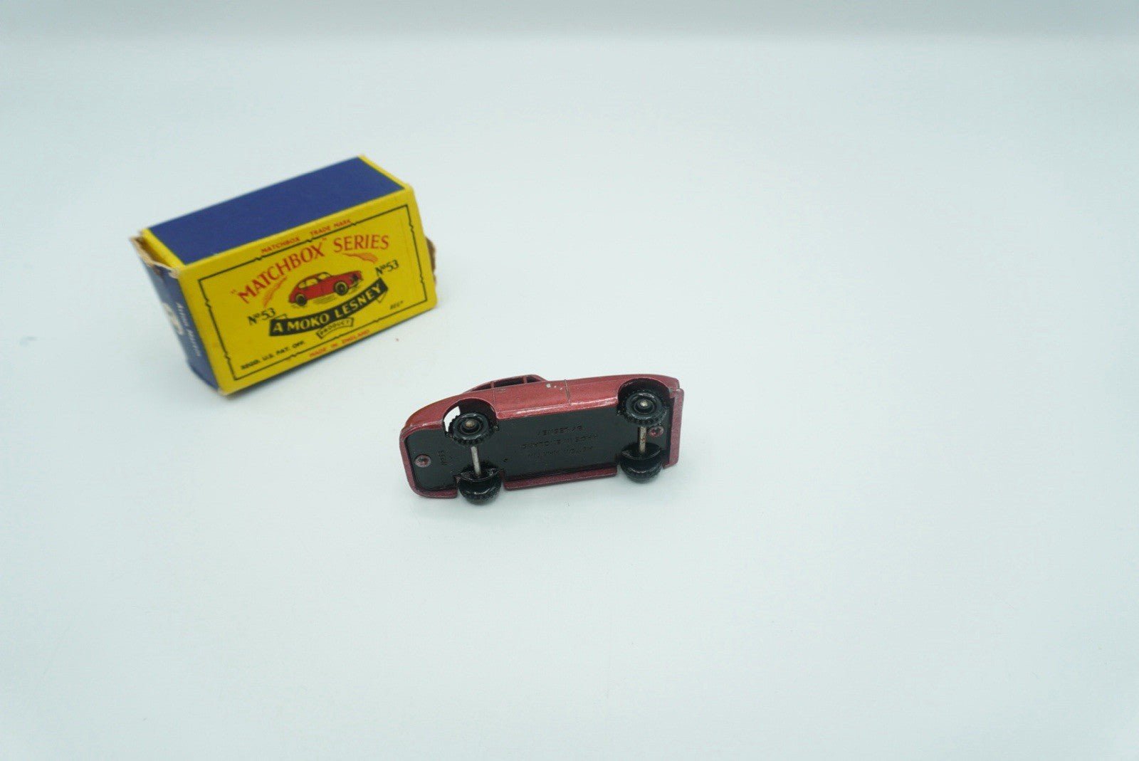 Matchbox Lesney 53a Aston Martin DB2 - 4 METALLIC RED & BPW Damaged Box - Magic Matchbox