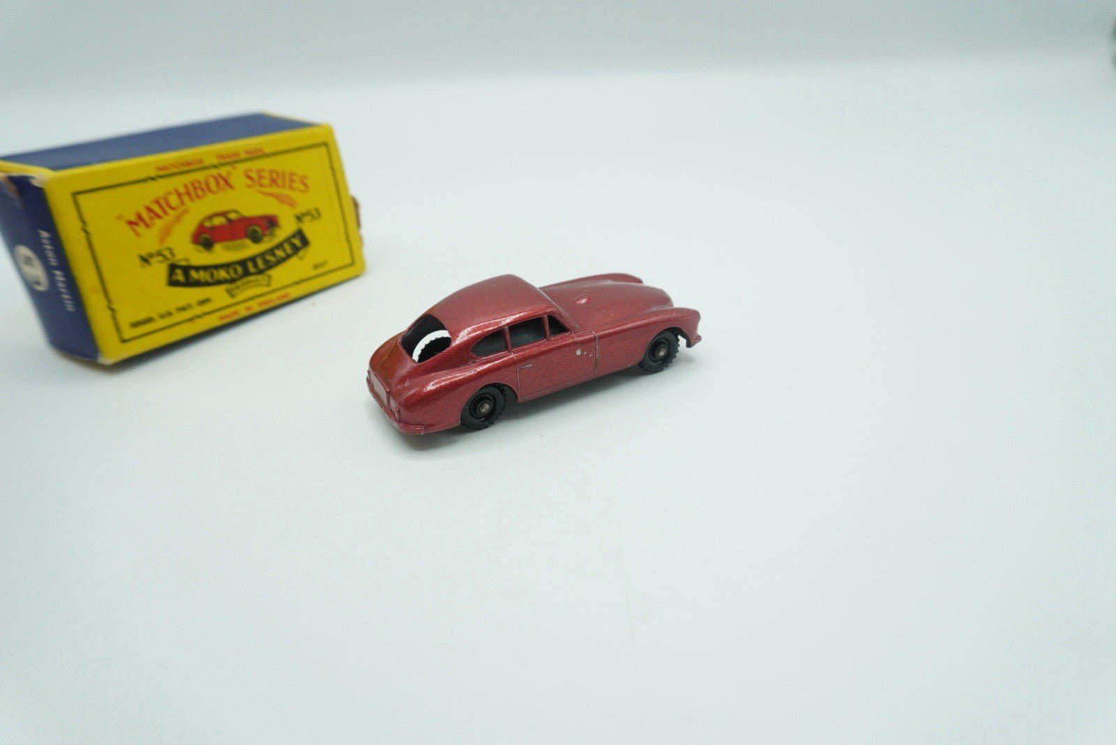 Matchbox Lesney 53a Aston Martin DB2 - 4 METALLIC RED & BPW Damaged Box - Magic Matchbox