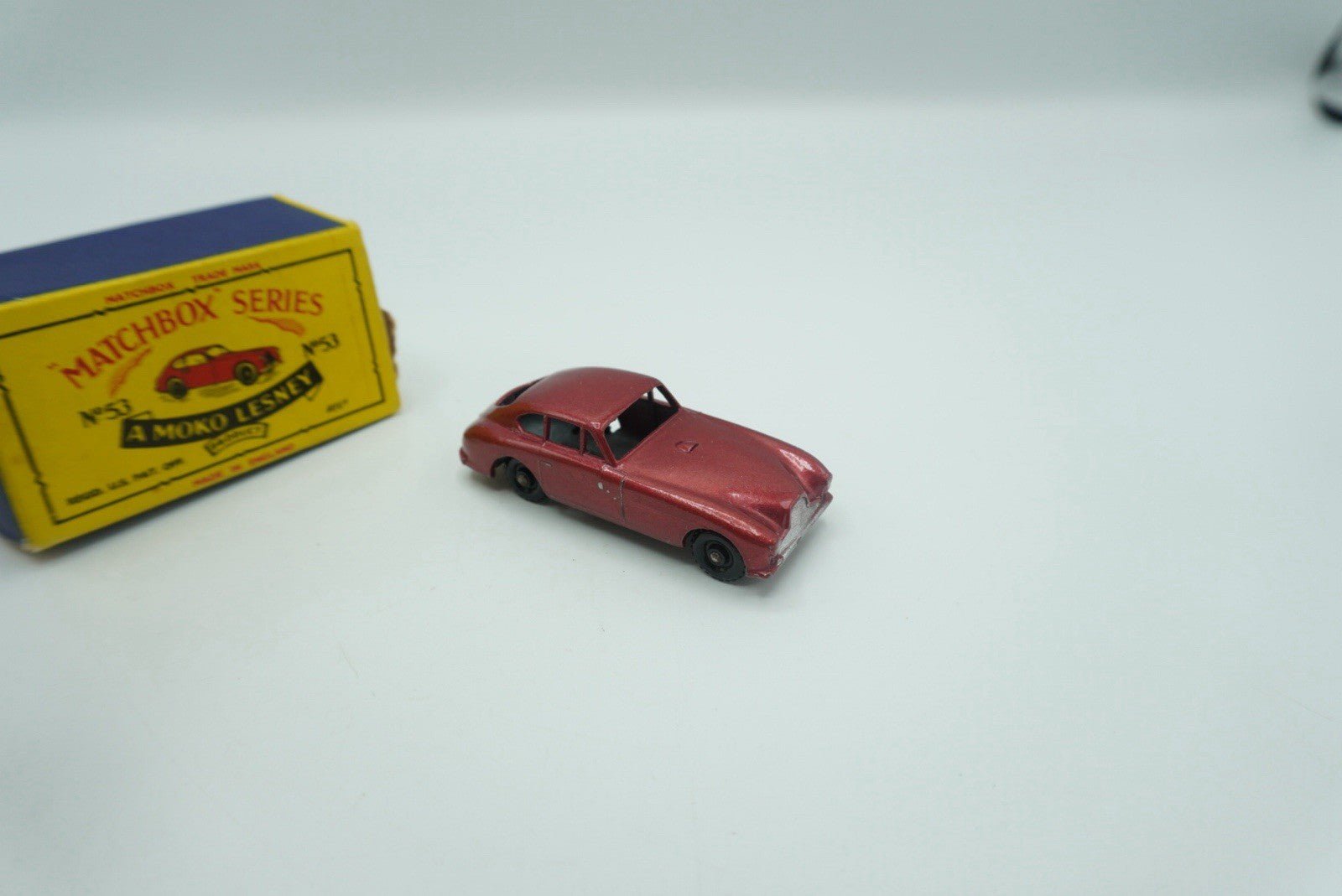Matchbox Lesney 53a Aston Martin DB2 - 4 METALLIC RED & BPW Damaged Box - Magic Matchbox