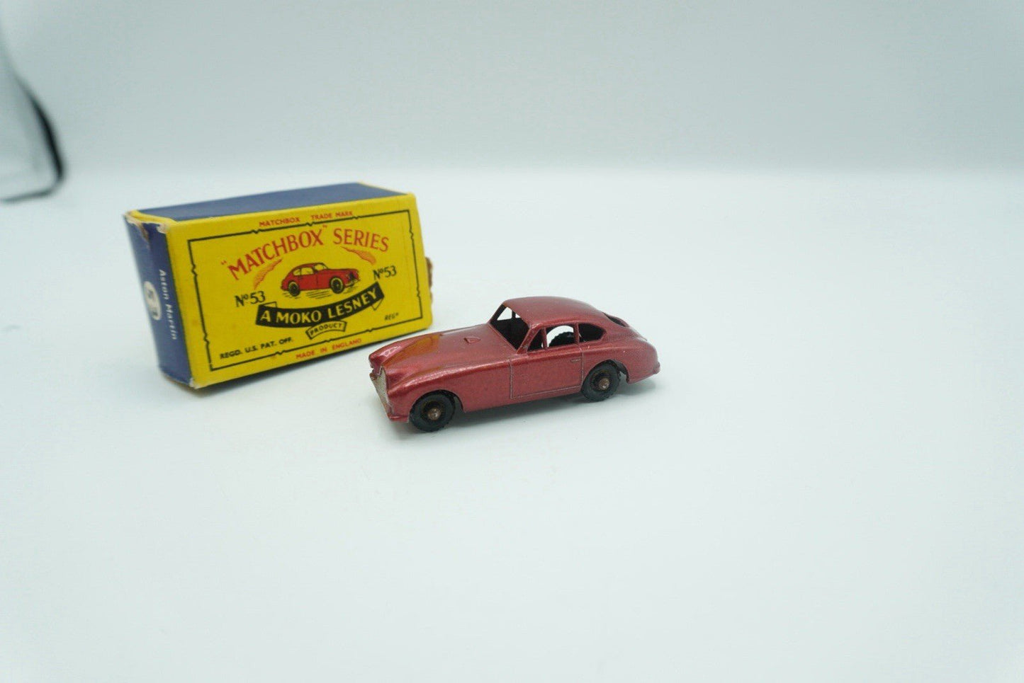 Matchbox Lesney 53a Aston Martin DB2 - 4 METALLIC RED & BPW Damaged Box - Magic Matchbox