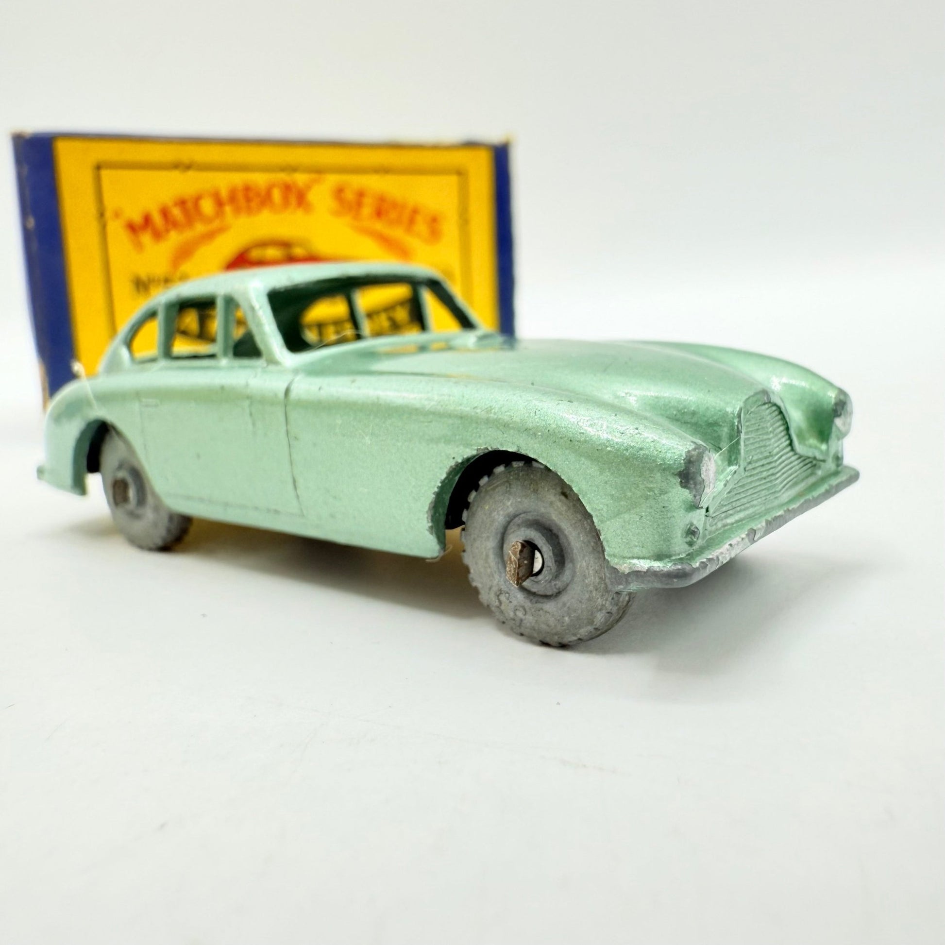 Matchbox Lesney 53a Aston Martin DB2 - 4 MkI - Magic Matchbox