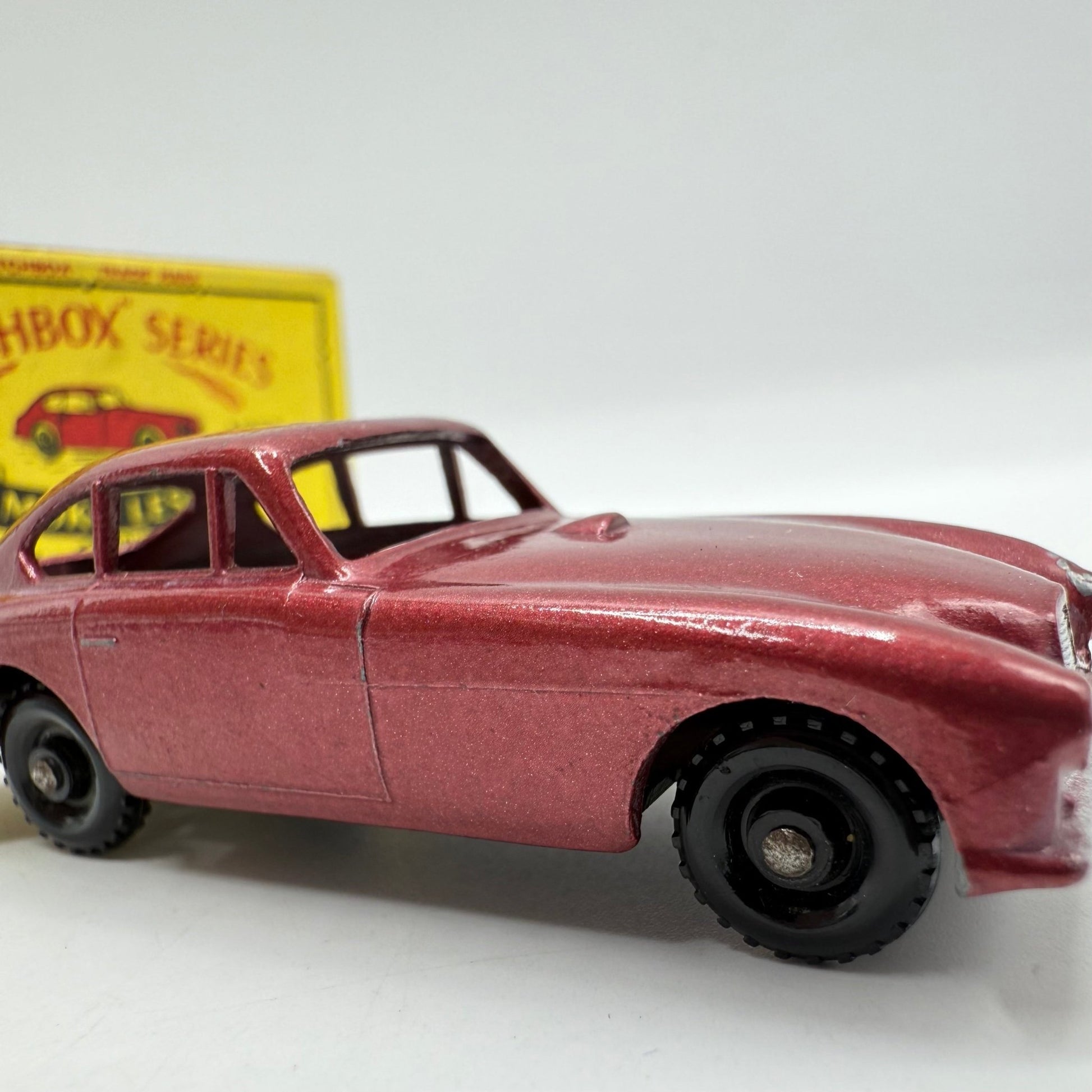 Matchbox Lesney 53a Aston Martin DB2/4 BPW MET RED BODY - Magic Matchbox