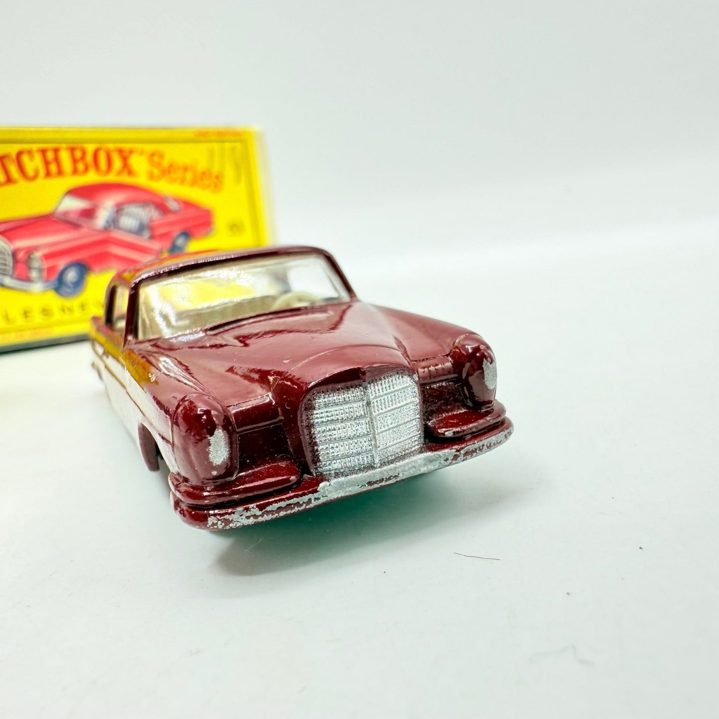 Matchbox Lesney 53b Mercedes - Benz Coupe with SPW - Magic Matchbox