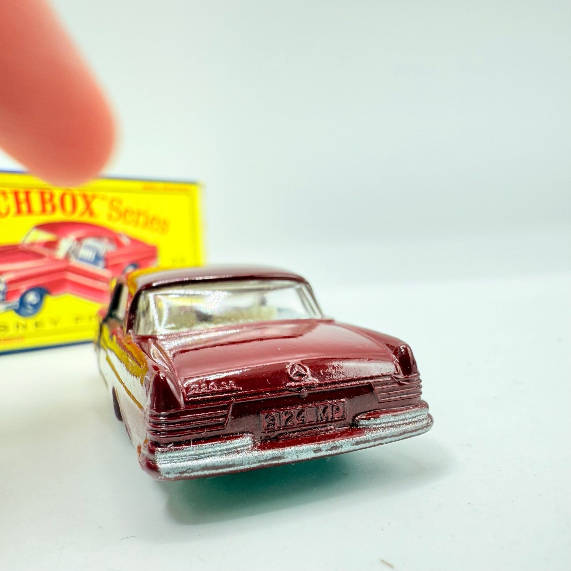 Matchbox Lesney 53b Mercedes - Benz Coupe with SPW - Magic Matchbox