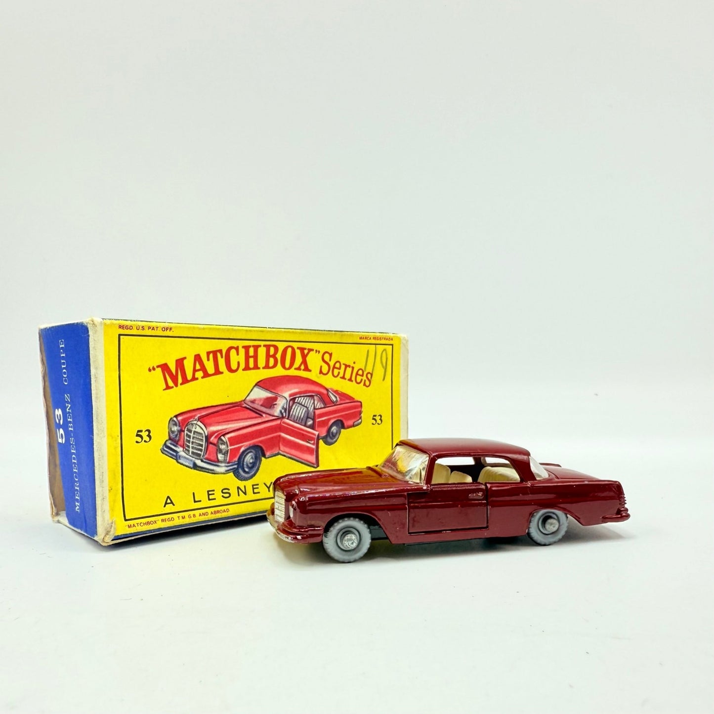 Matchbox Lesney 53b Mercedes - Benz Coupe with SPW - Magic Matchbox