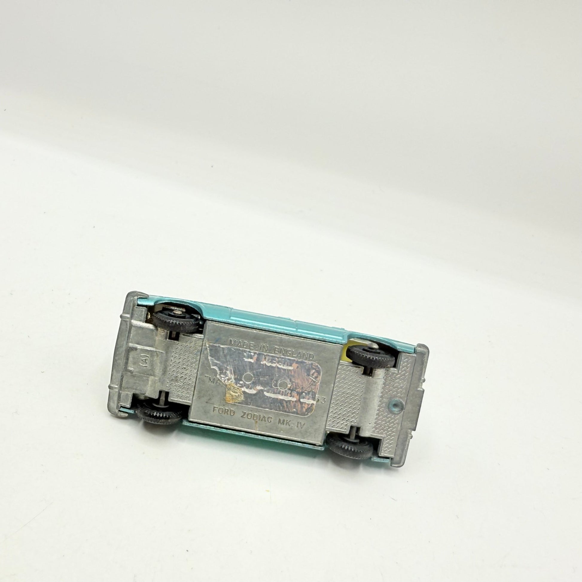 Matchbox Lesney 53c Ford Zodiac MKIV - Magic Matchbox