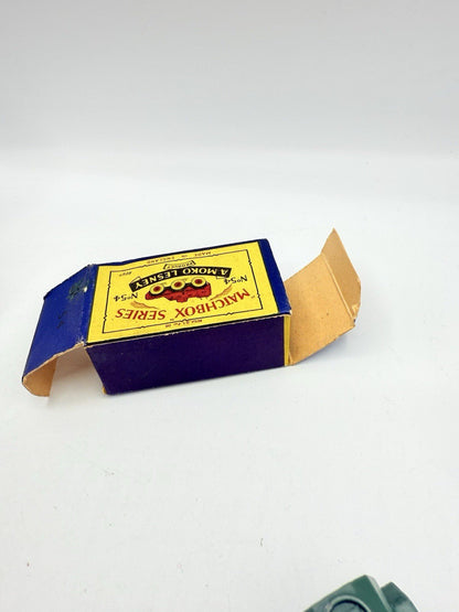 Matchbox Lesney 54a Saracen Personnel Carrier - Magic Matchbox