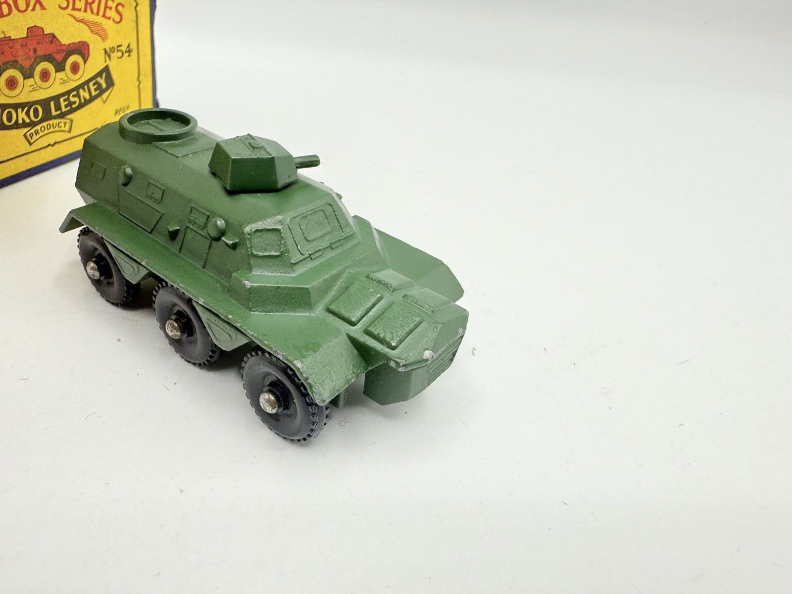 Matchbox Lesney 54a Saracen Personnel Carrier - Magic Matchbox
