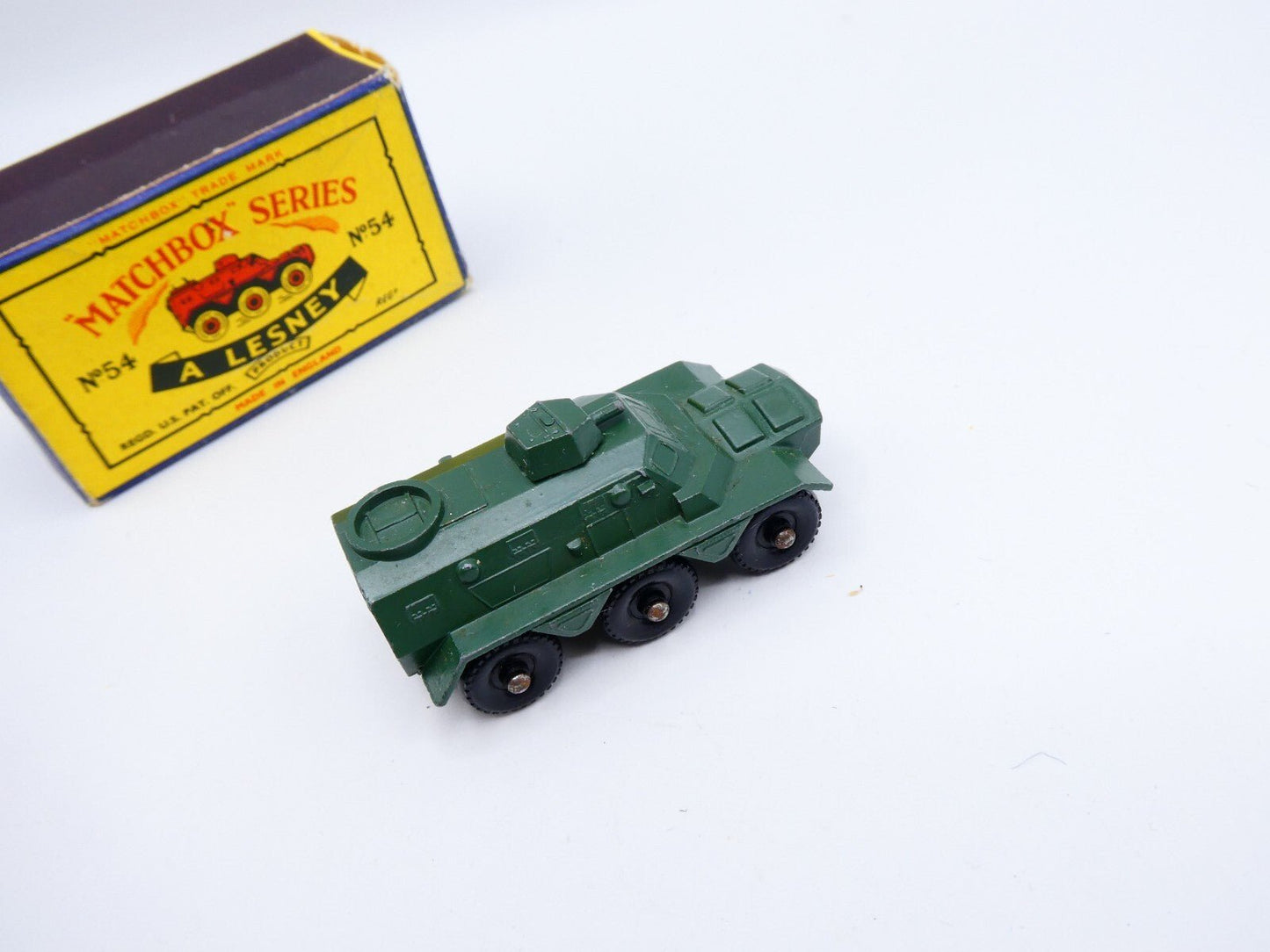 Matchbox Lesney 54a Saracen Personnel Carrier BPW - Magic Matchbox