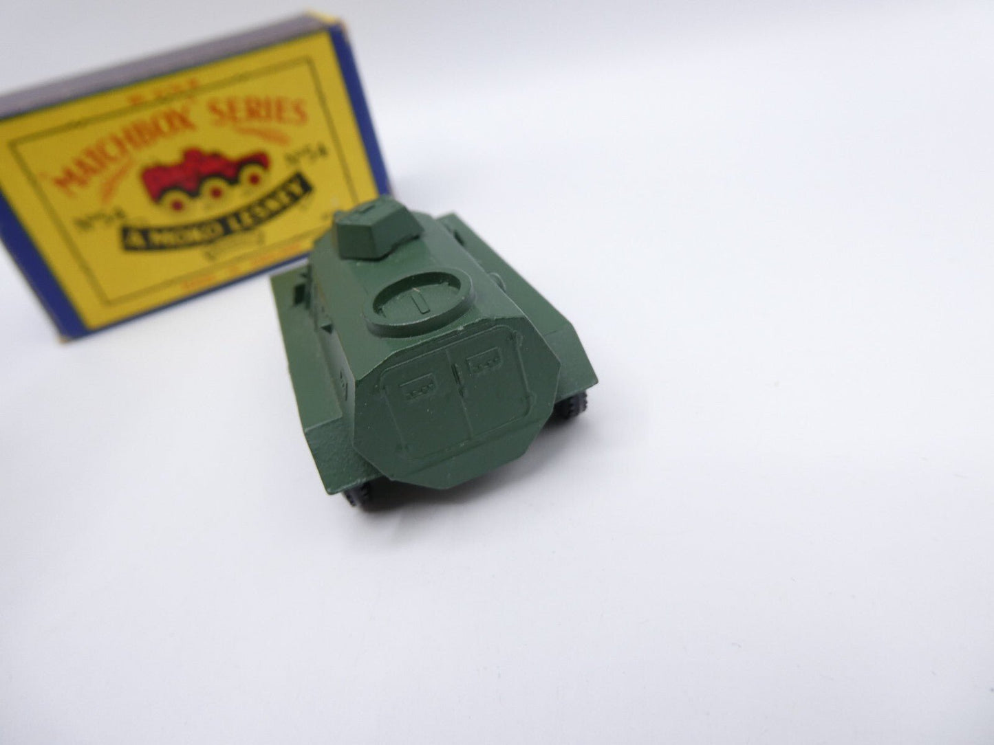 Matchbox Lesney 54a Saracen Personnel Carrier BPW - Magic Matchbox