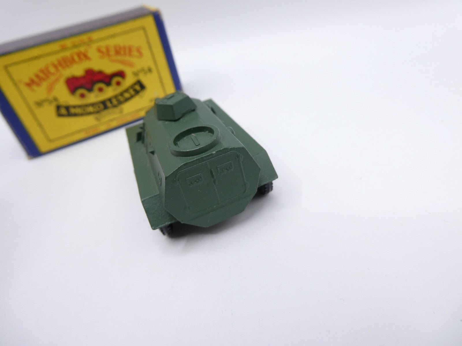 Matchbox Lesney 54a Saracen Personnel Carrier BPW - Magic Matchbox