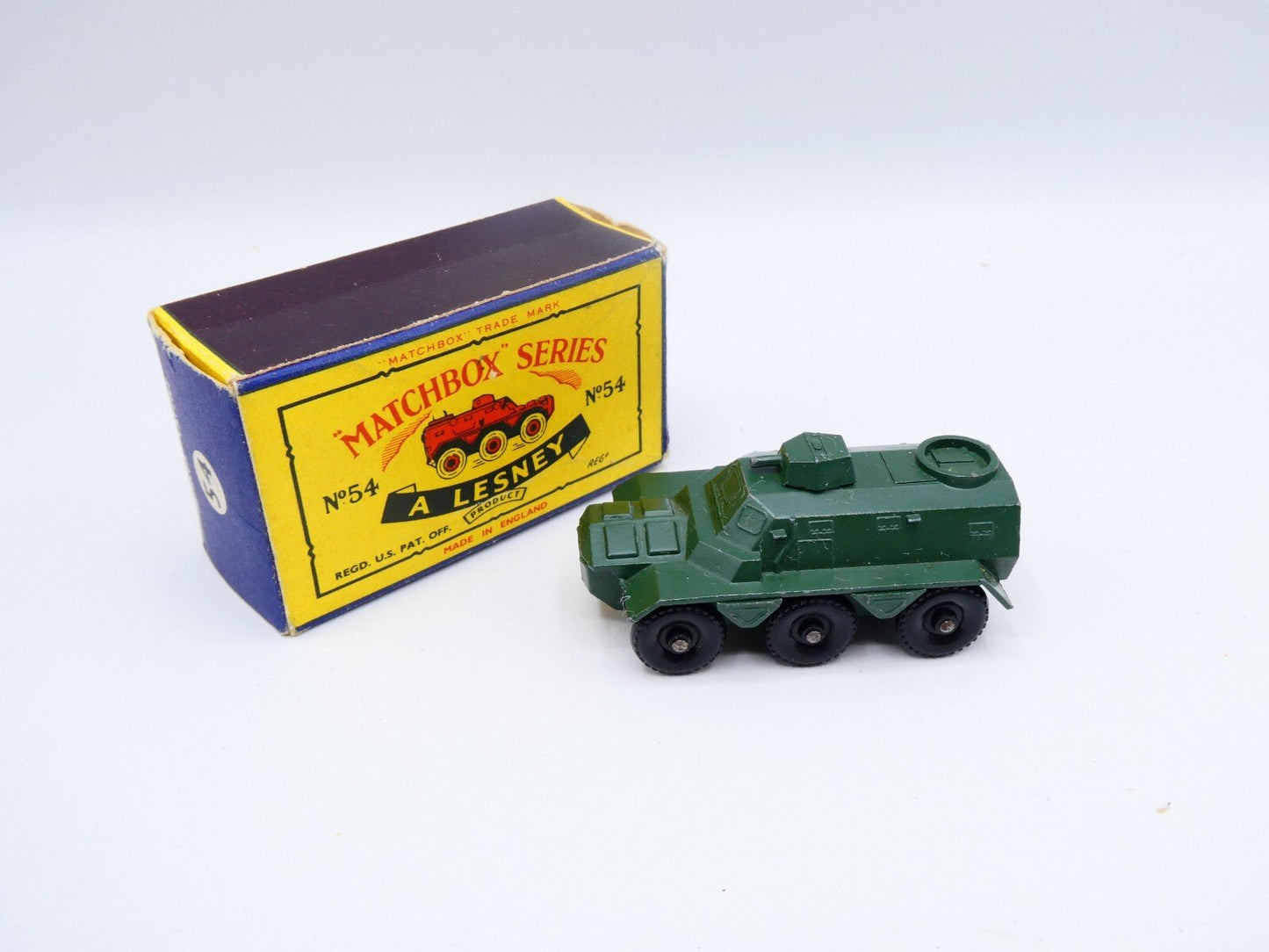 Matchbox Lesney 54a Saracen Personnel Carrier BPW - Magic Matchbox