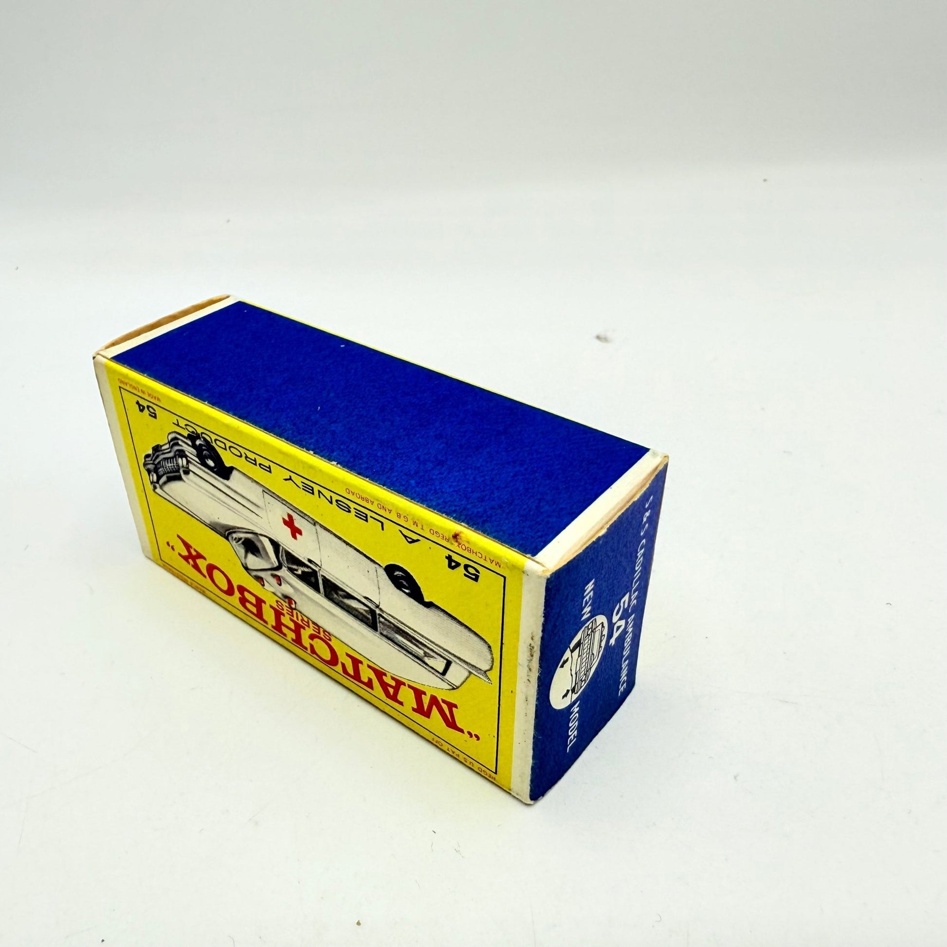 Matchbox Lesney 54b Cadillac Ambulance - Magic Matchbox