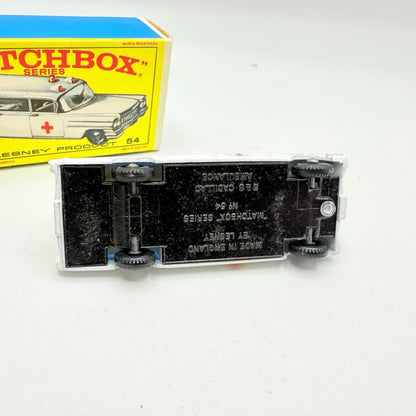 Matchbox Lesney 54b Cadillac Ambulance - Magic Matchbox