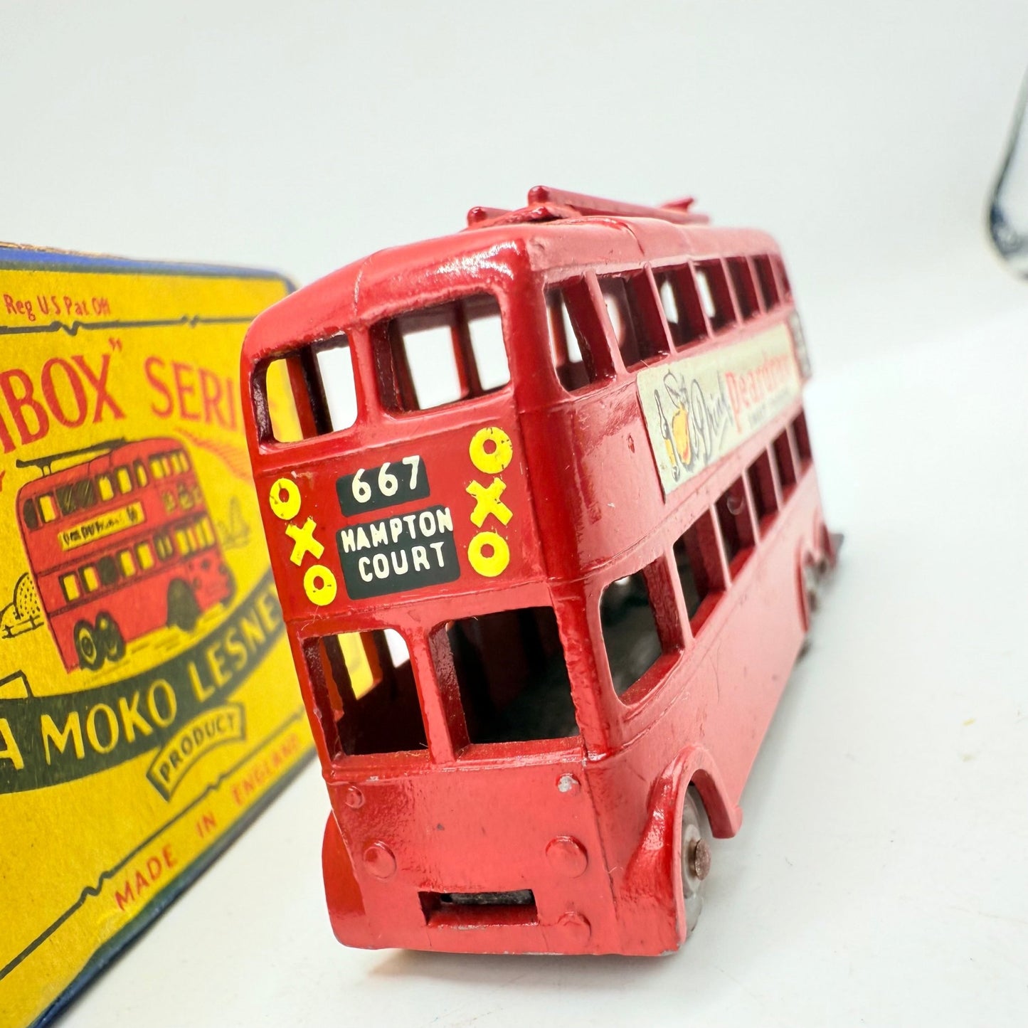 Matchbox Lesney 56a London Trolleybus "Drink Peardrax" BPW - Magic Matchbox