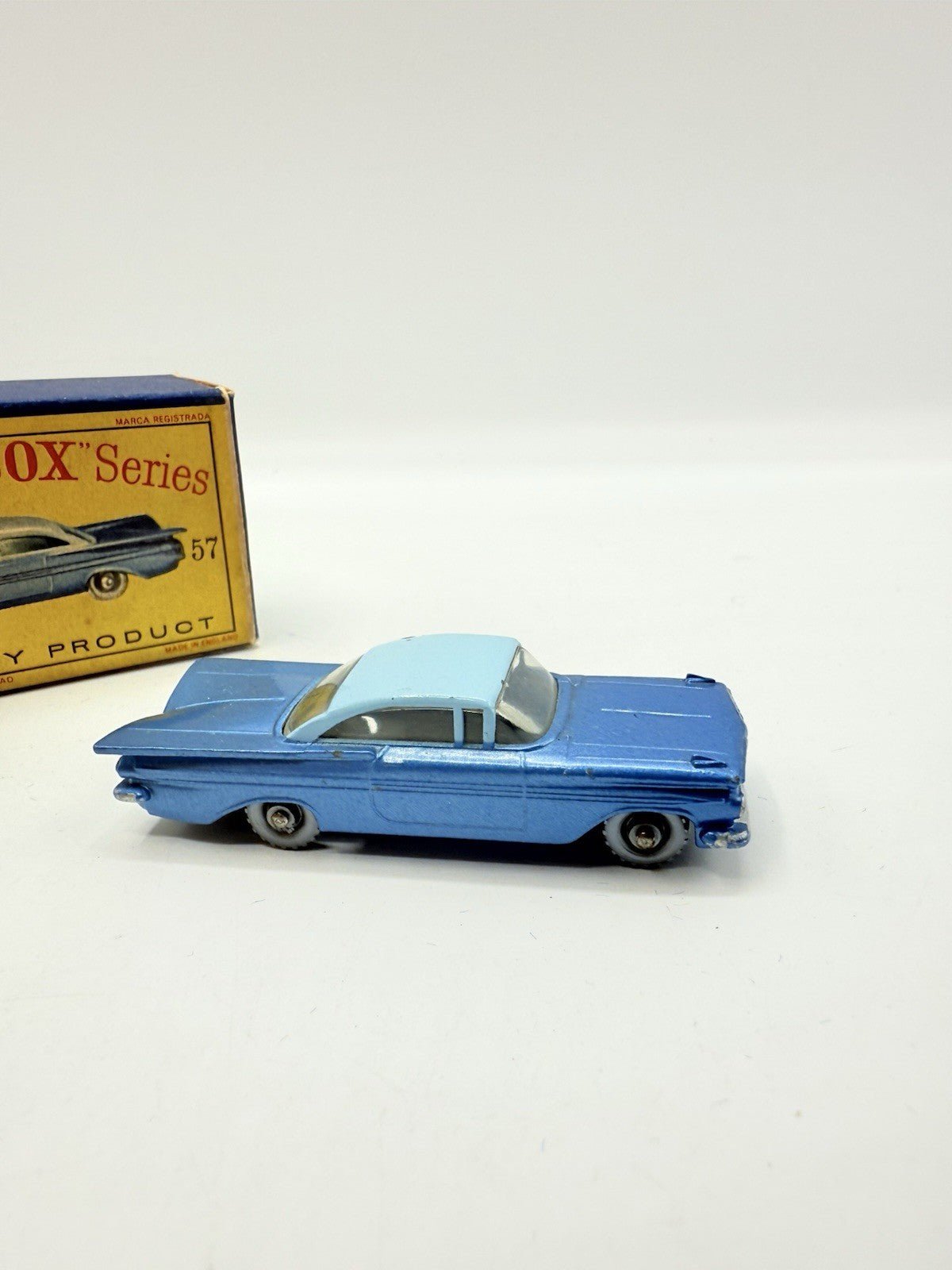 Matchbox Lesney 57b Chevrolet Impala SPW - Blue Base - Magic Matchbox