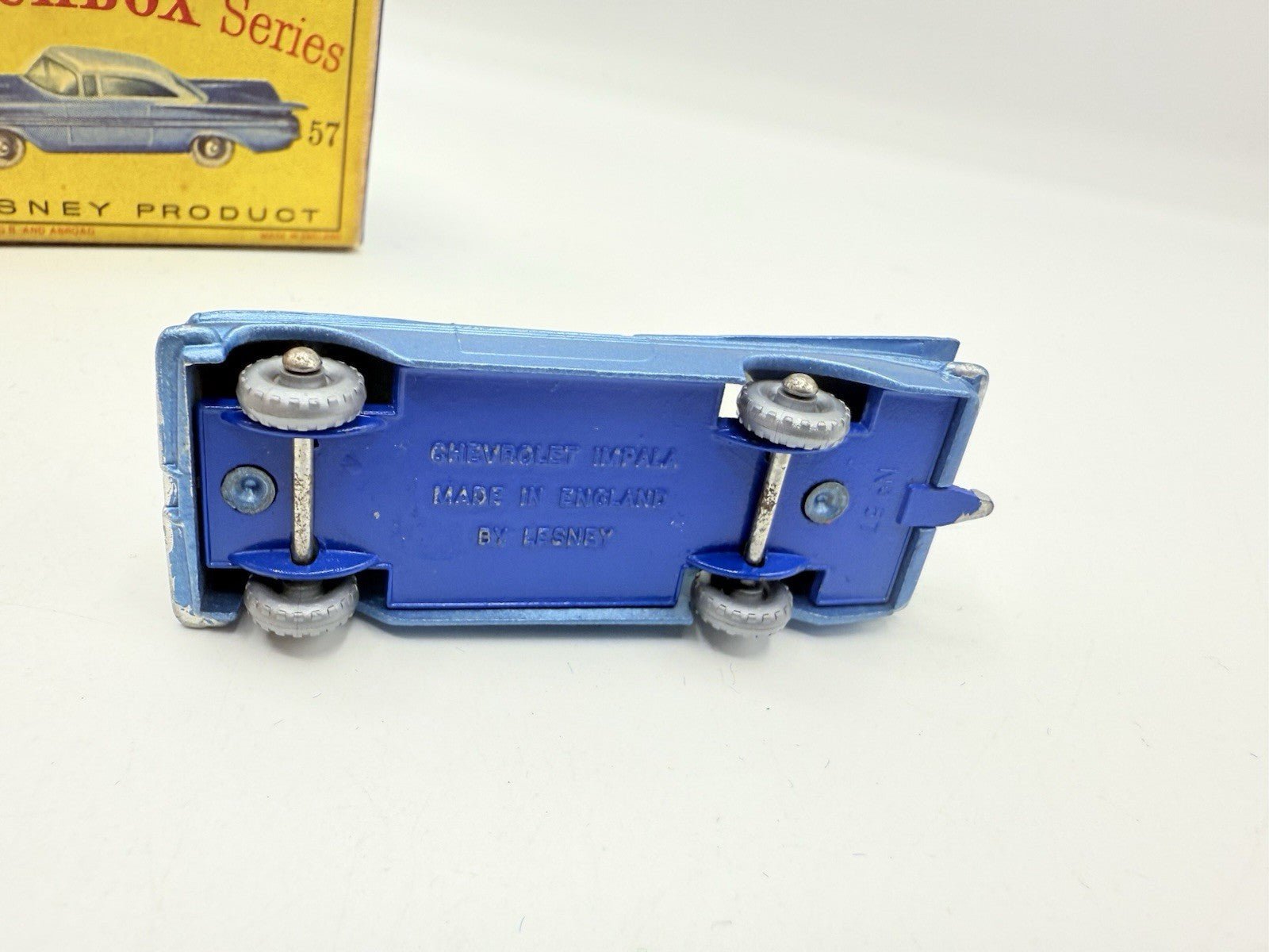 Matchbox Lesney 57b Chevrolet Impala SPW - Blue Base - Magic Matchbox