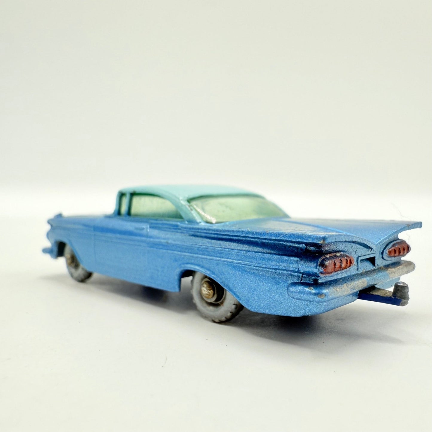 Matchbox Lesney 57b Chevrolet Impala SPW - Blue Base - Magic Matchbox