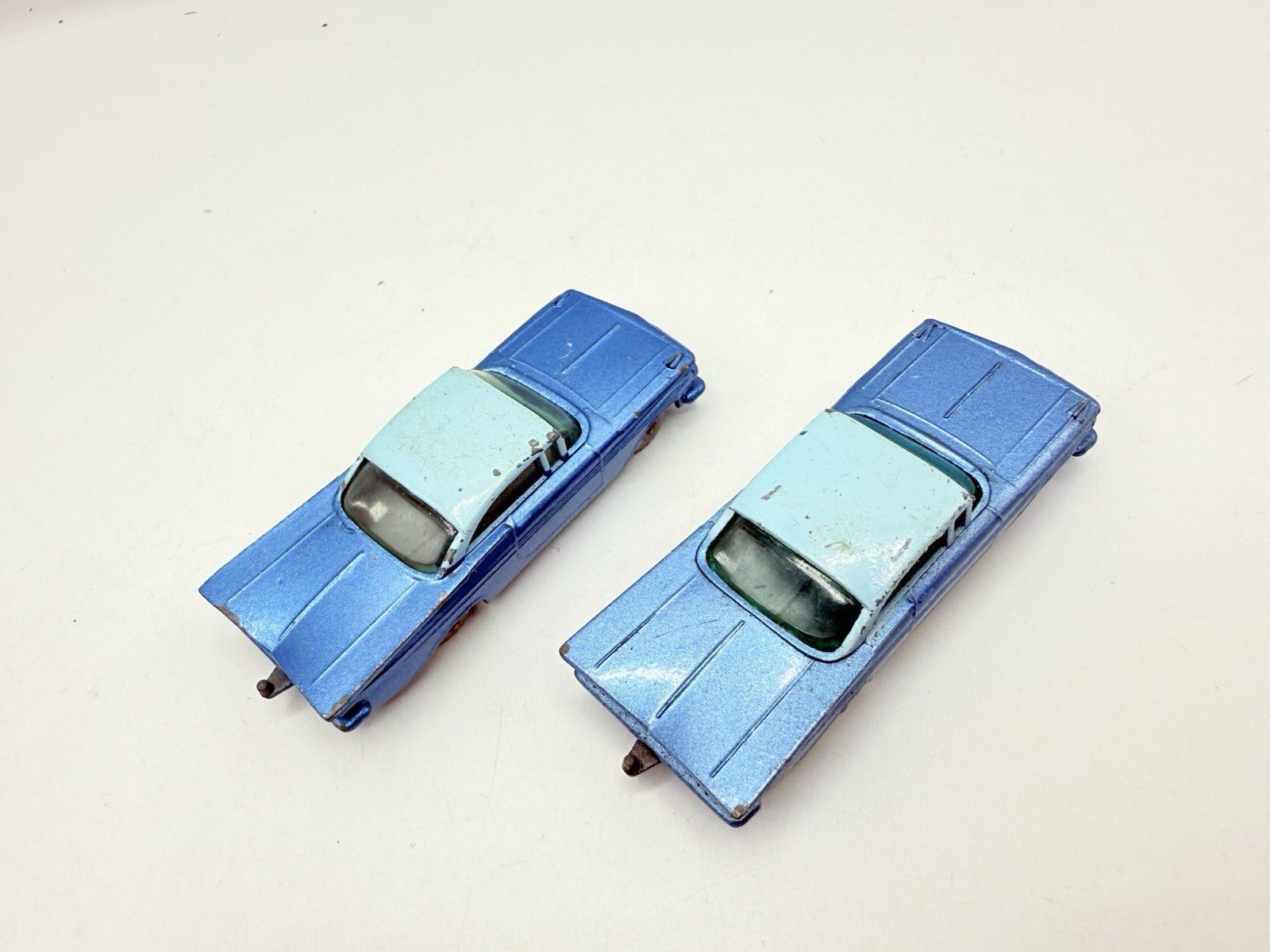 Matchbox Lesney 57b Chevrolet Impala X 2 SPW & Black Base. SPW Blue Base - Magic Matchbox