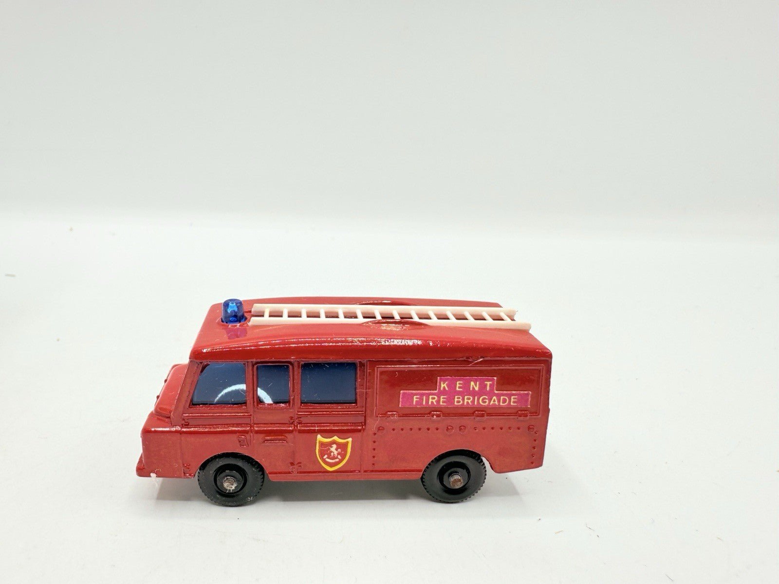 Matchbox Lesney 57c Land Rover Fire Truck - Magic Matchbox