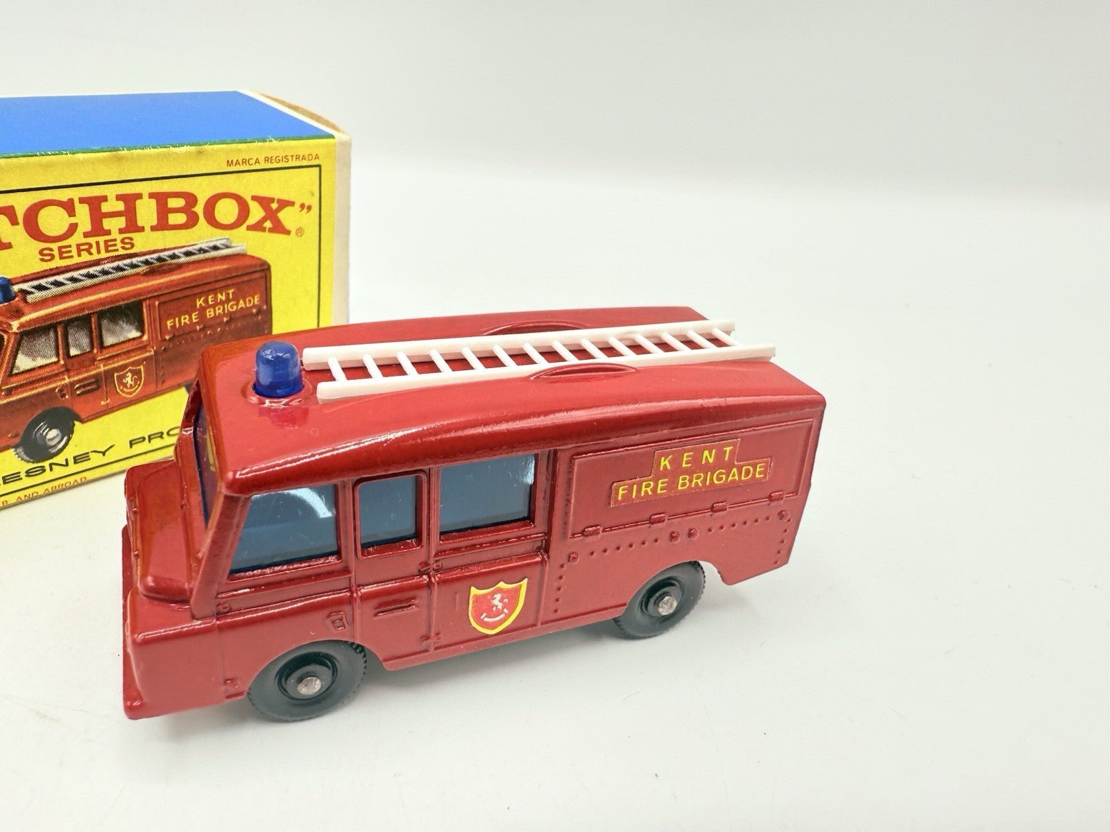 Matchbox Lesney 57c Land Rover Fire Truck - Magic Matchbox