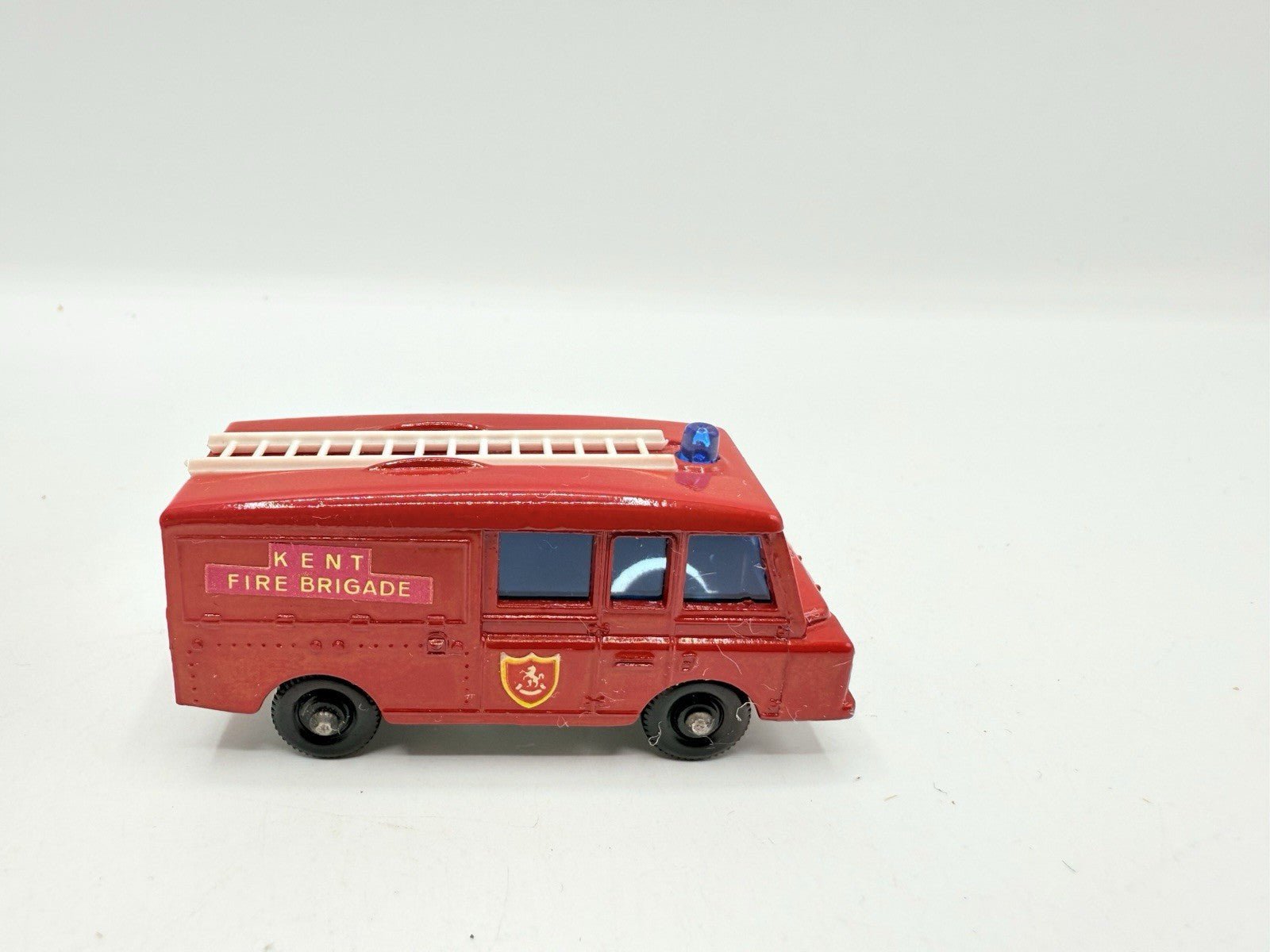 Matchbox Lesney 57c Land Rover Fire Truck - Magic Matchbox
