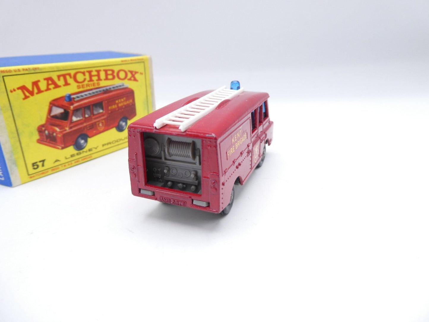 Matchbox Lesney 57c Land Rover Fire Truck BPW - Magic Matchbox