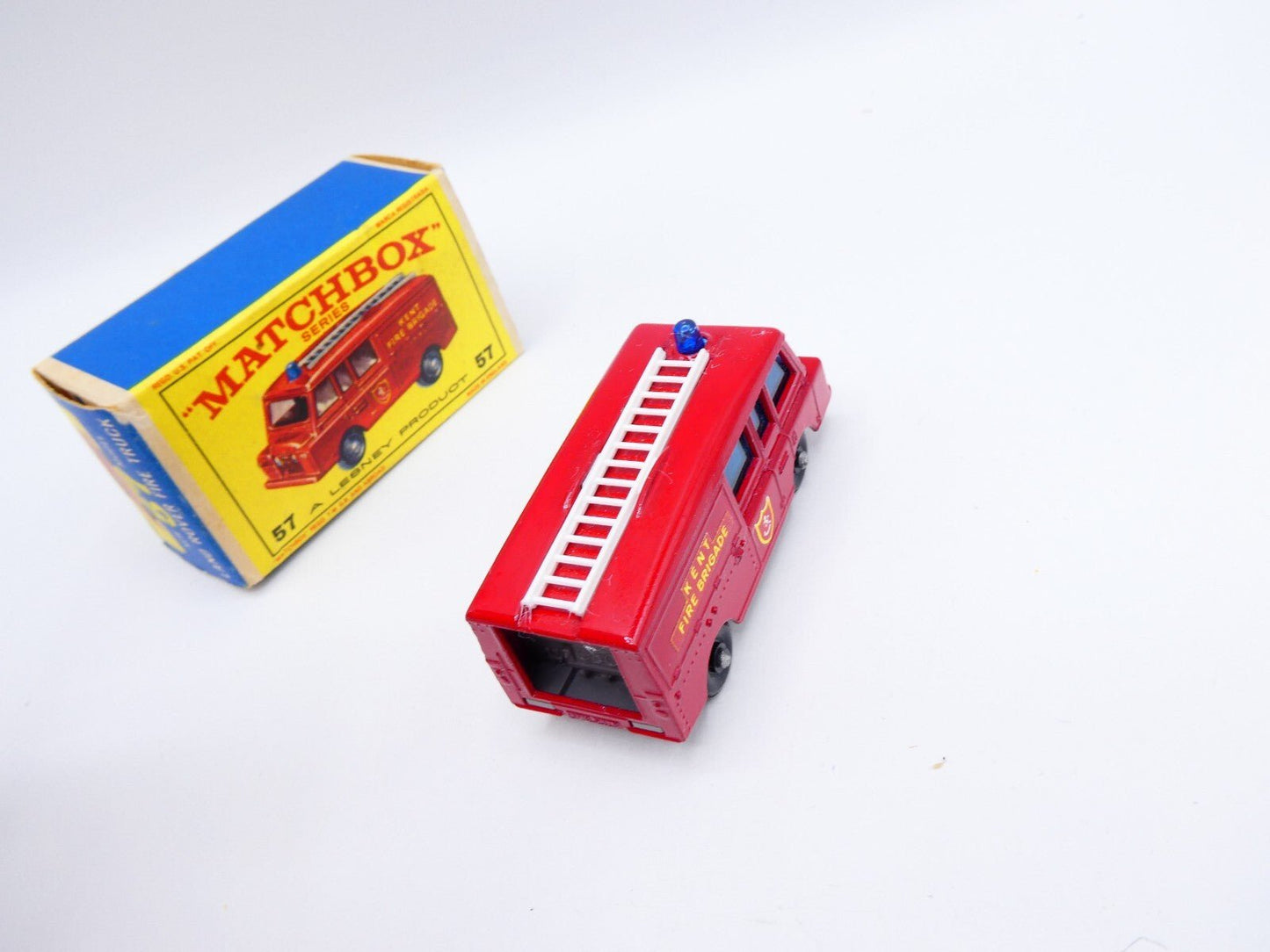 Matchbox Lesney 57c Land Rover Fire Truck BPW - Magic Matchbox