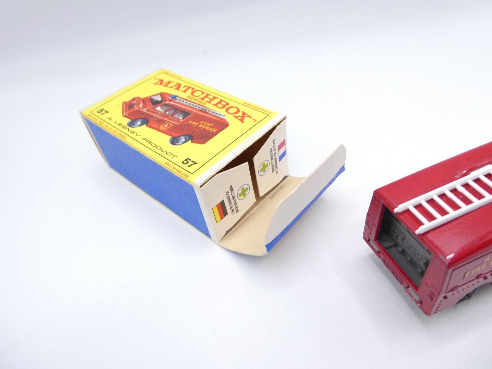 Matchbox Lesney 57c Land Rover Fire Truck BPW - Magic Matchbox