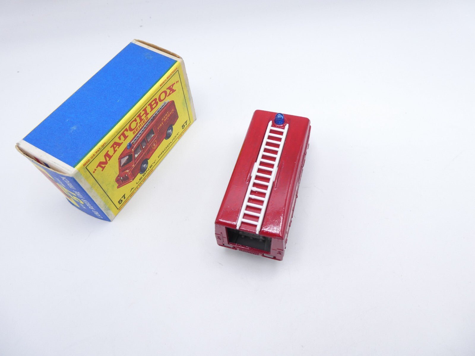Matchbox Lesney 57c Land Rover Fire Truck BPW - Magic Matchbox