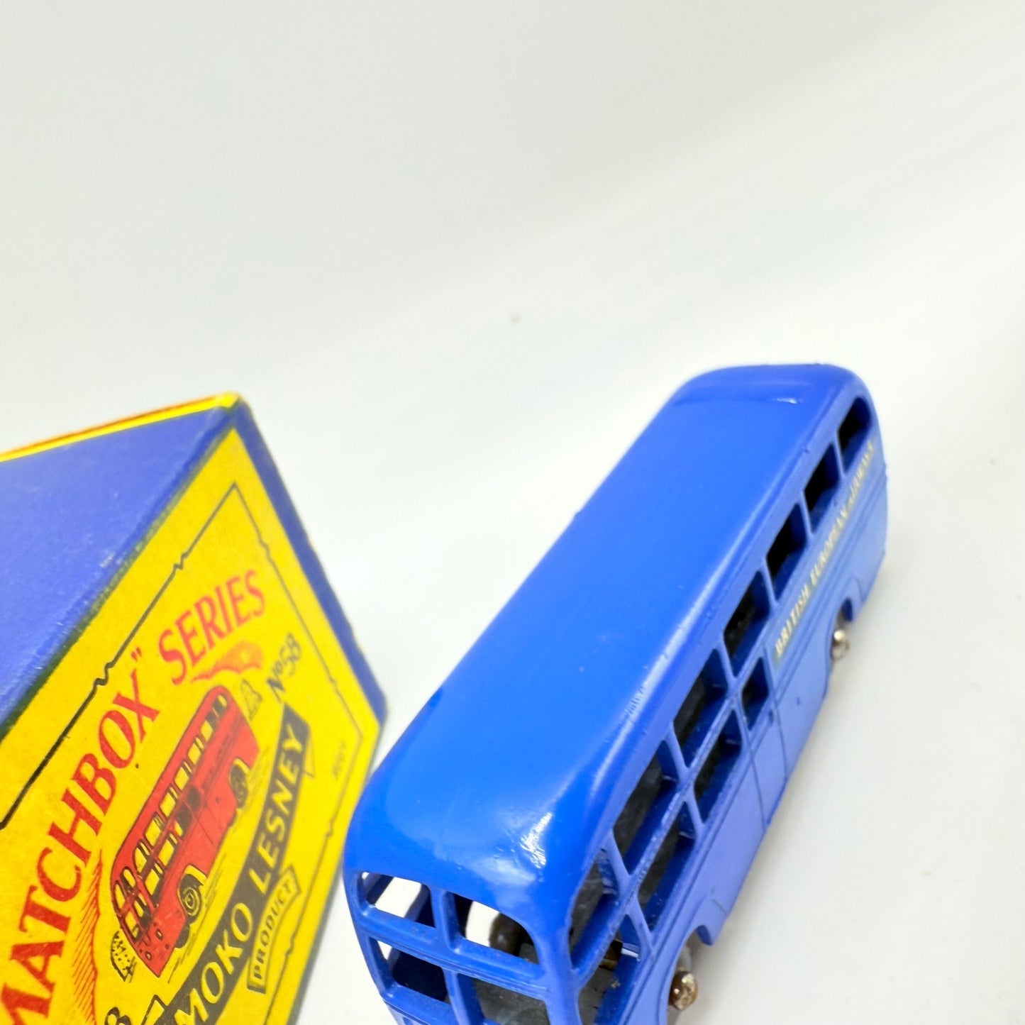 Matchbox Lesney 58a AEC BEA Coach GPW - Magic Matchbox